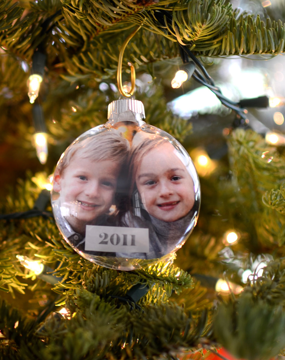 10 Crafty Ideas for Clear Ornaments