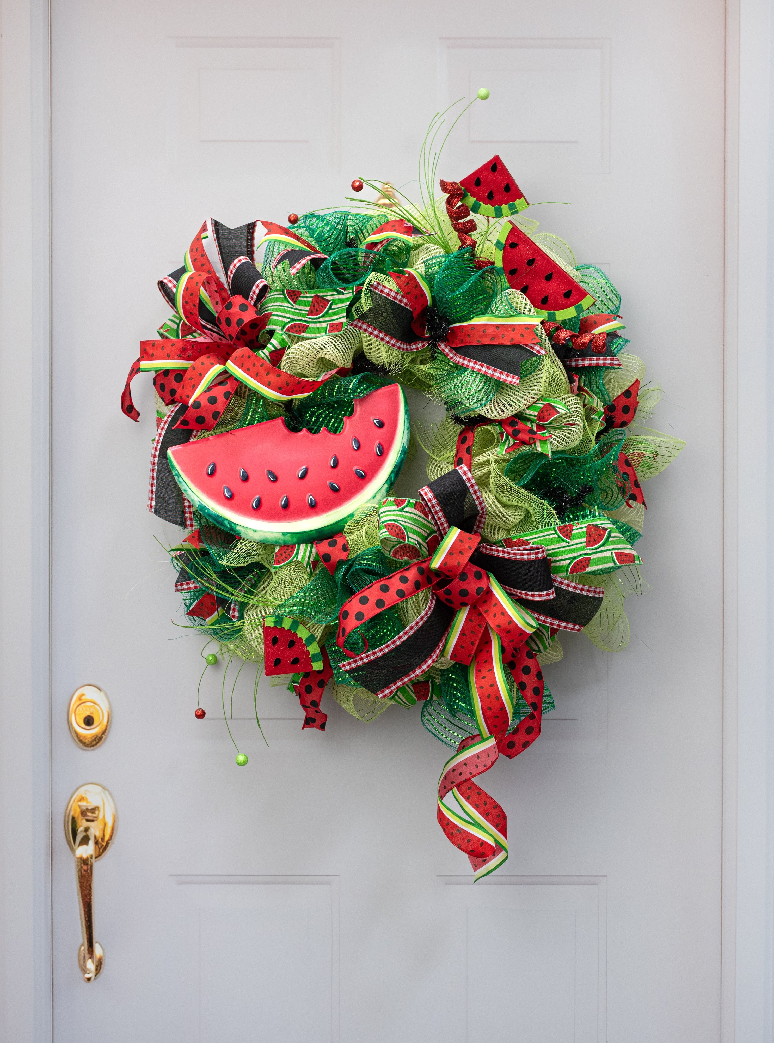 12" Metal Embossed Hanger: Watermelon Slice detail photo 4