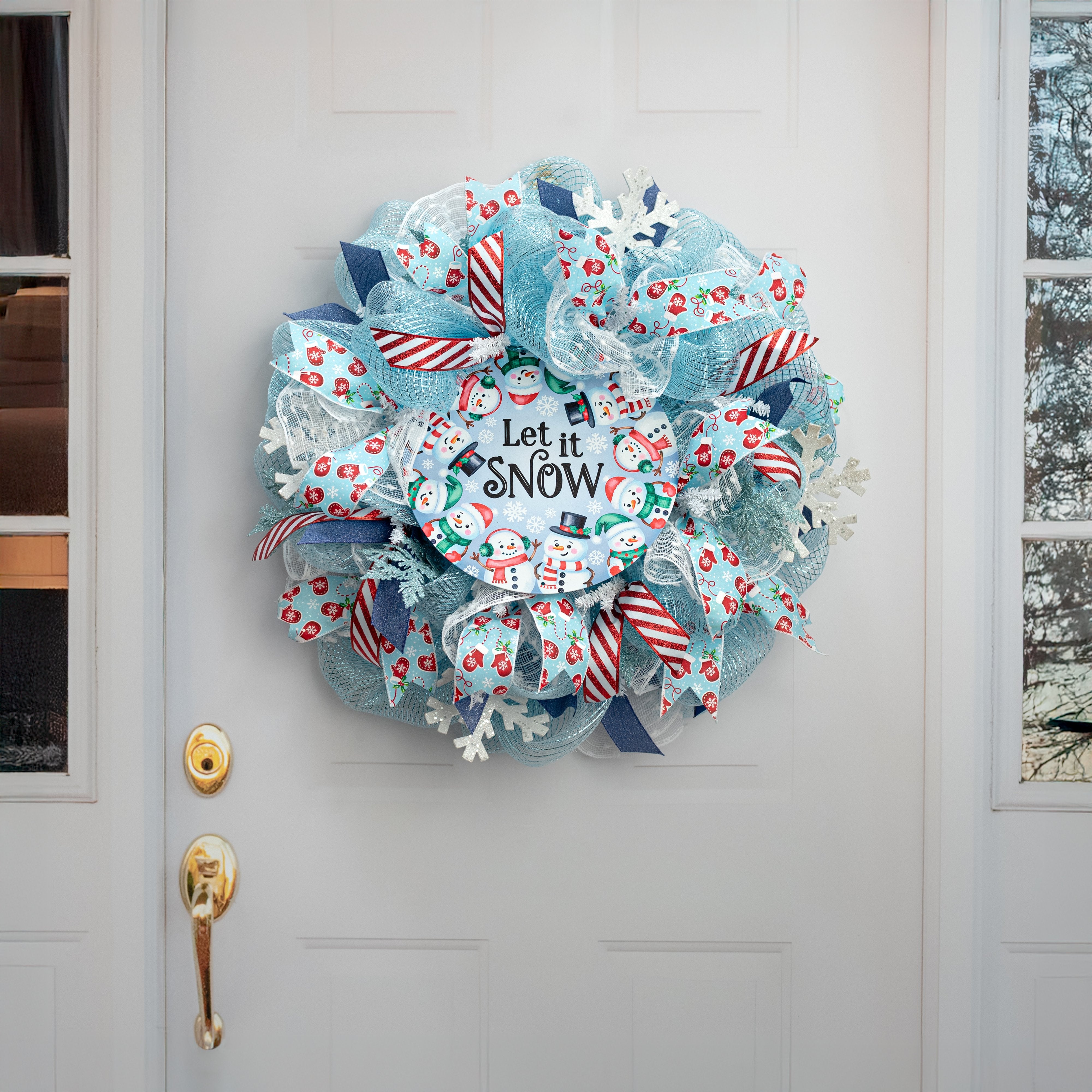 12" Round Metal Sign: Blue Let it Snow Snowmen detail photo 4