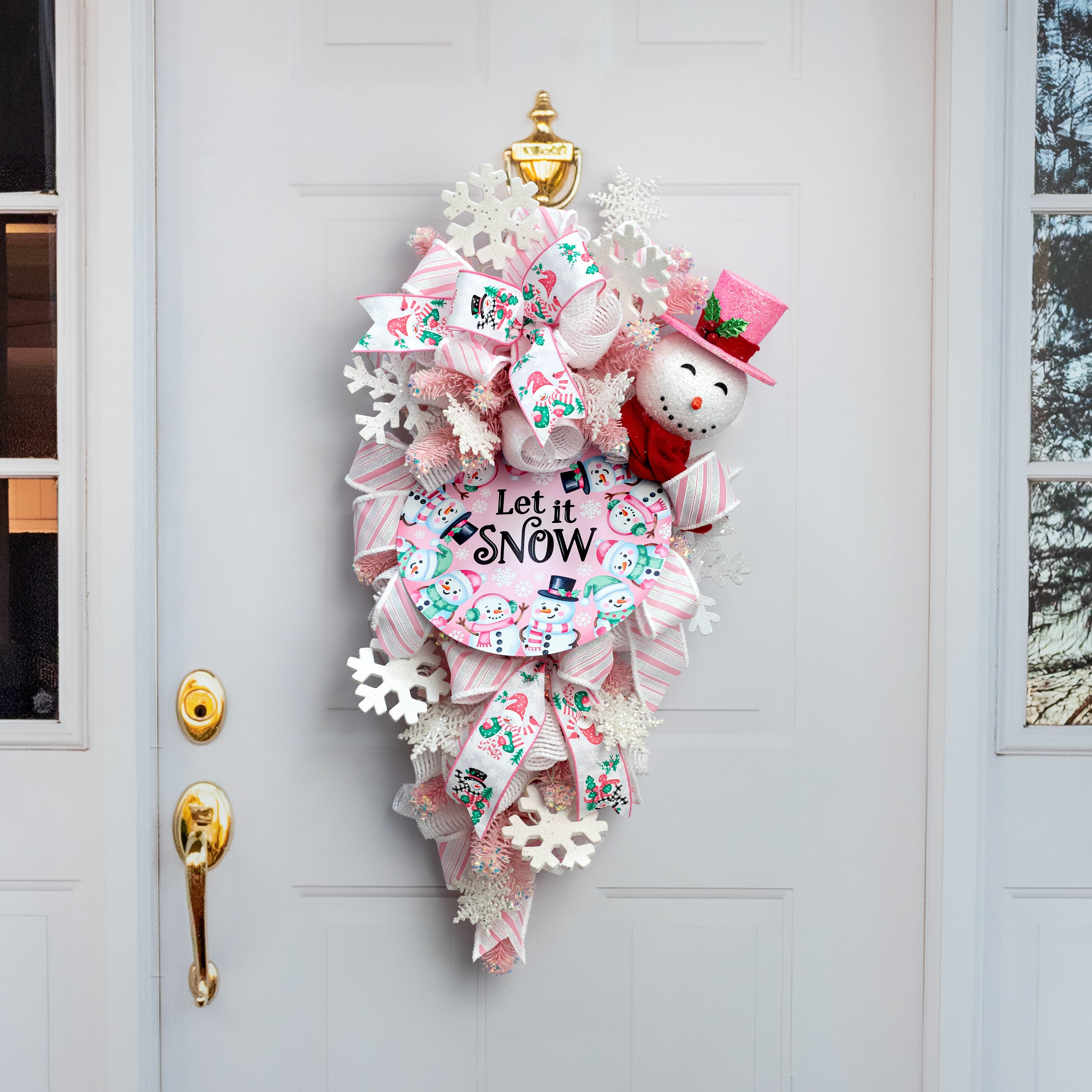 12" Round Metal Sign: Pink Let it Snow Snowmen detail photo 4