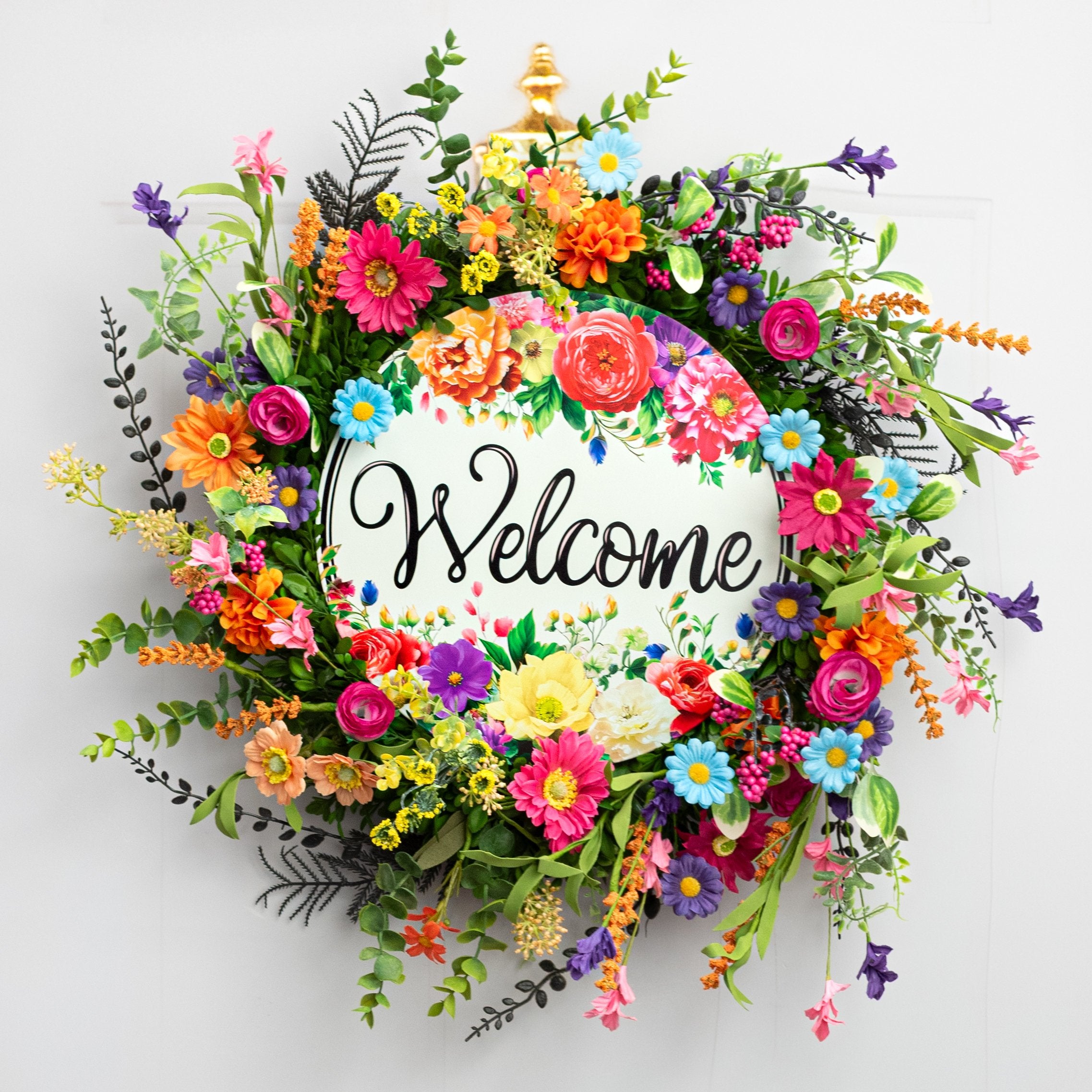 12" Round Metal Sign: Welcome Florals Lifestyle Photo