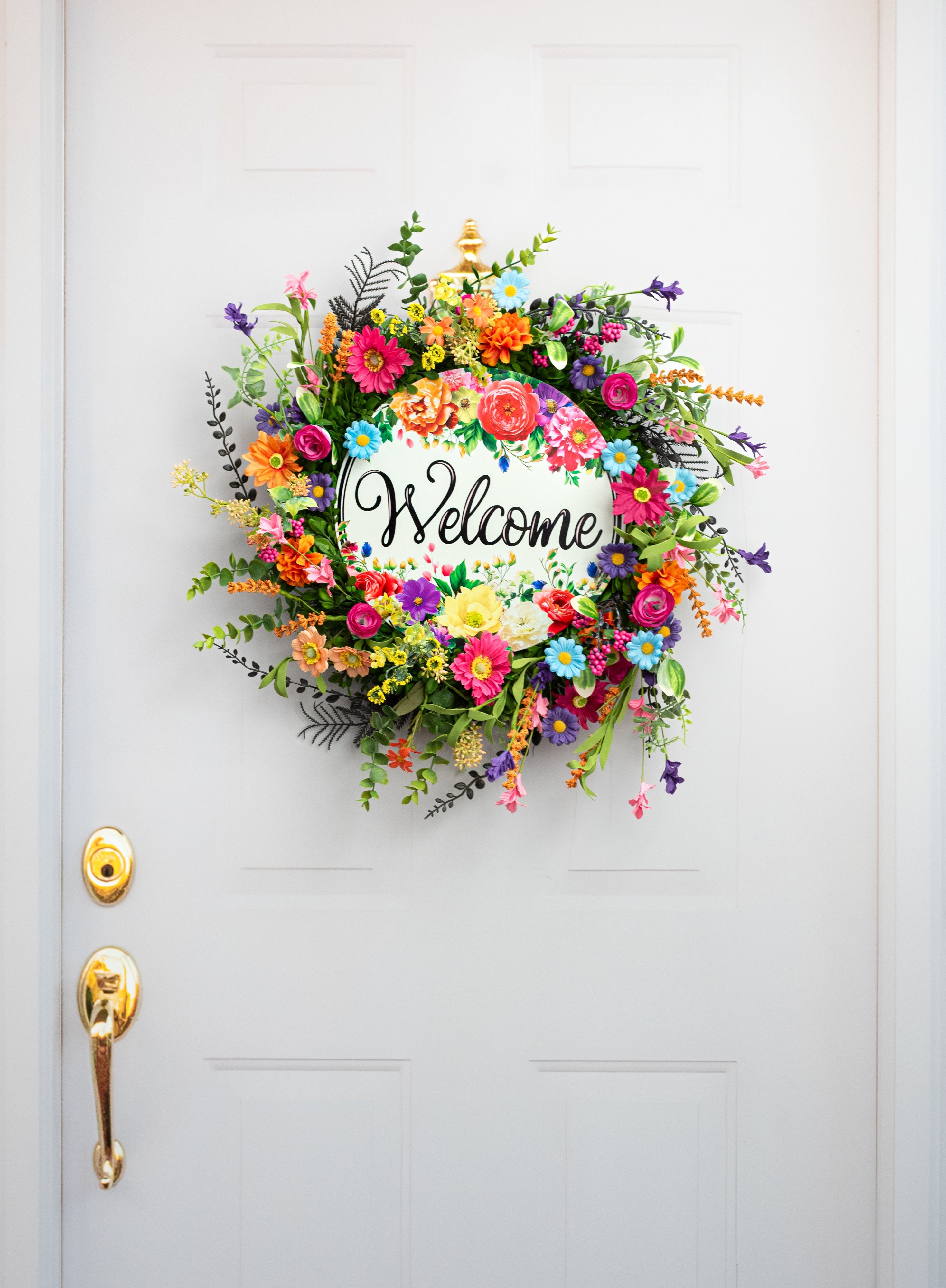 12" Round Metal Sign: Welcome Florals detail photo 4