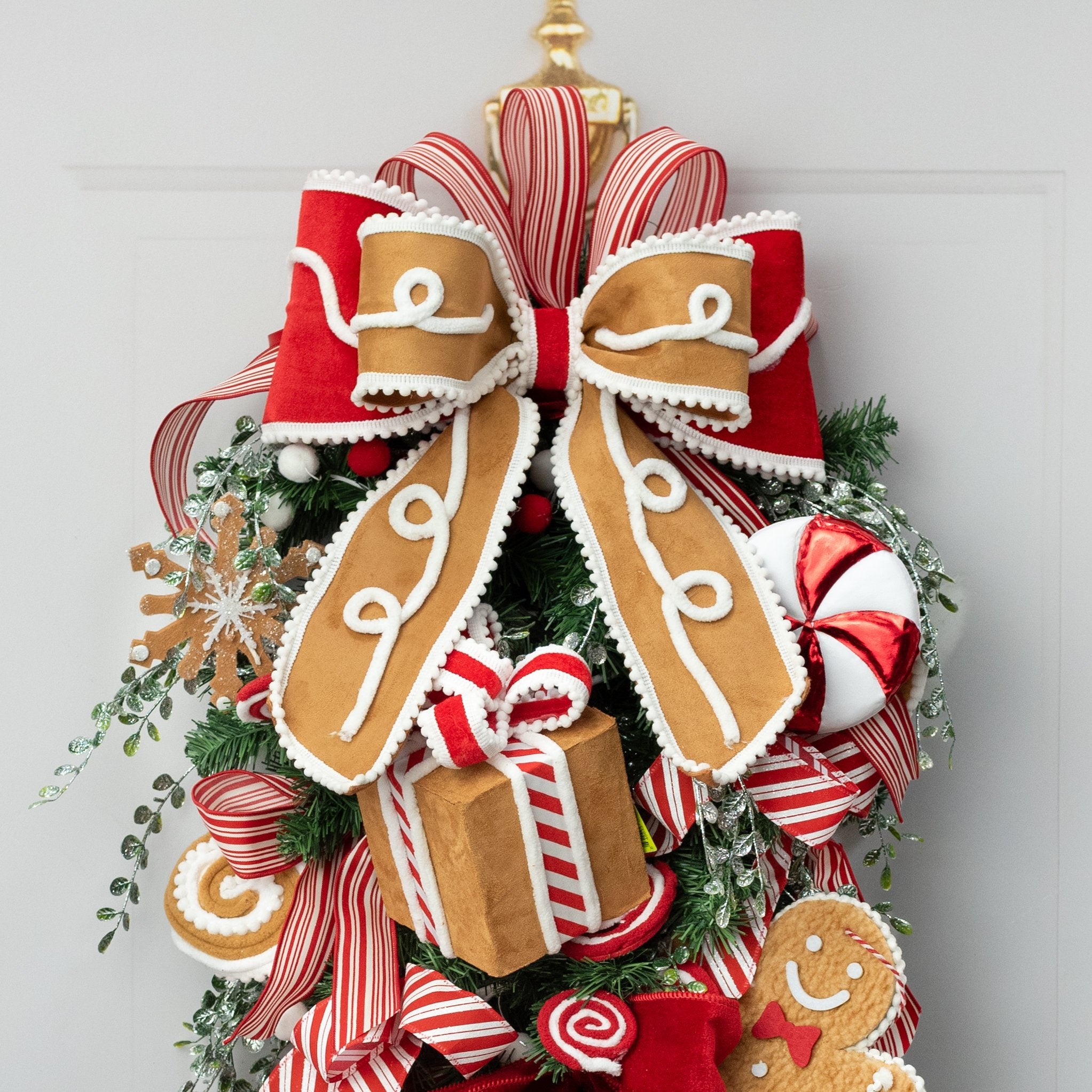 15" x 12" Pre-Made Bow: Red Gingerbread Lifestyle Photo