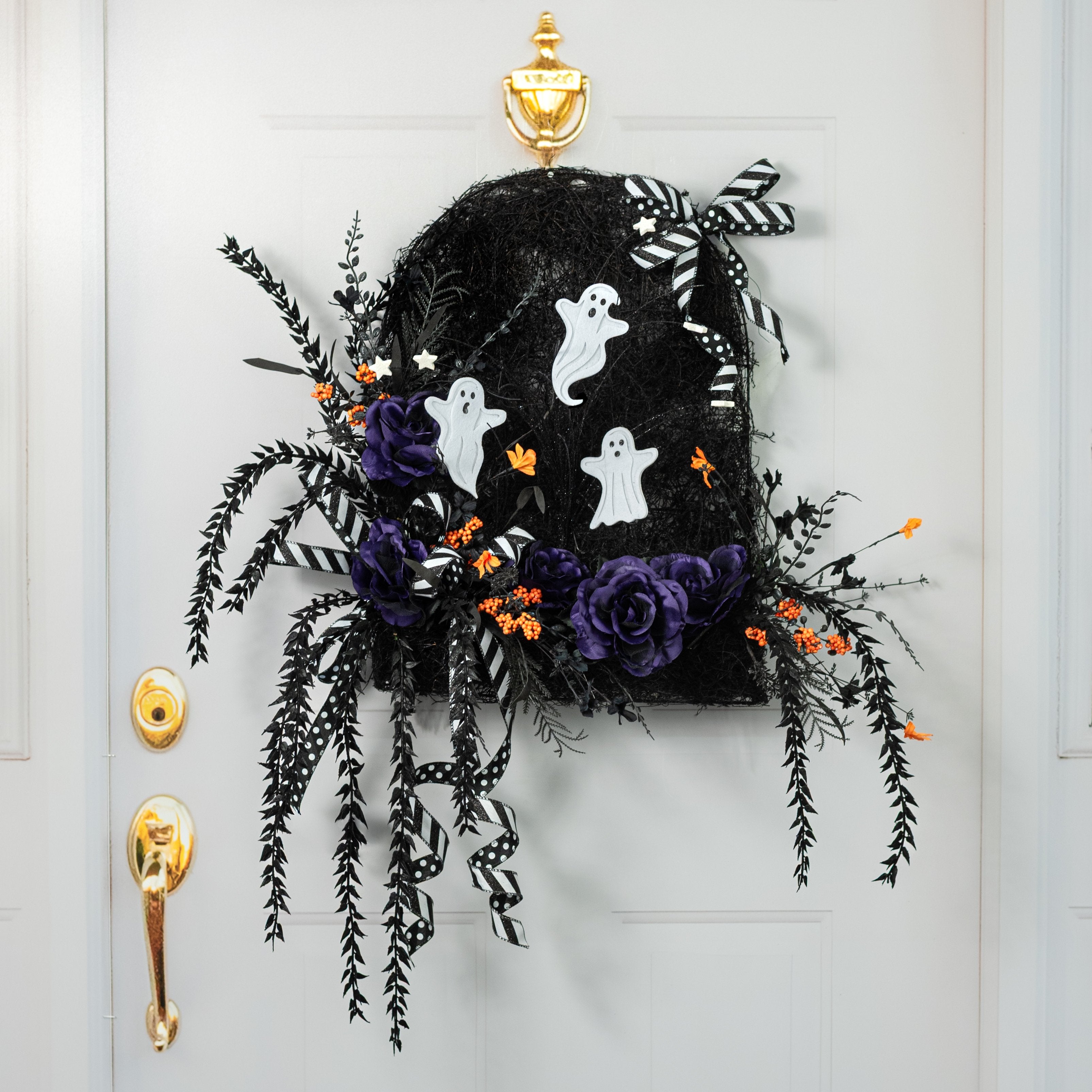 15" x 21" Gravestone Angel Vine Door Hanger: Black detail photo 4