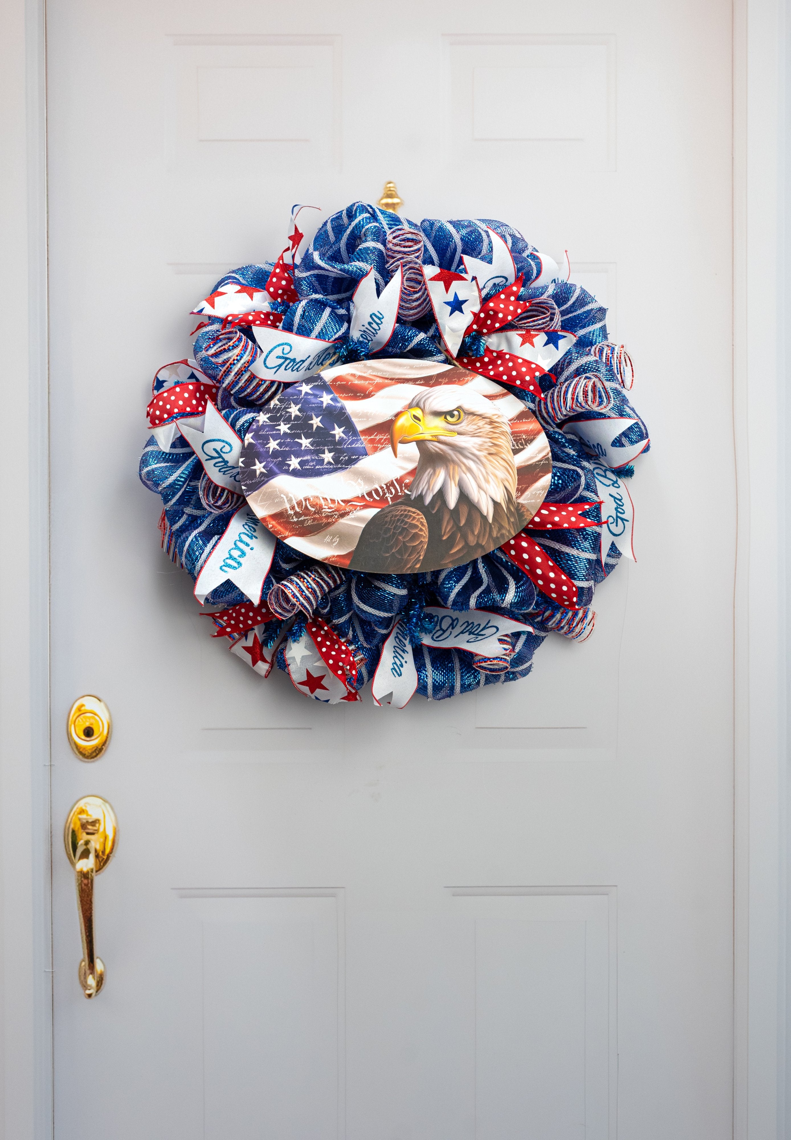 15" Oval Wooden Sign: American Flag Eagle detail photo 4