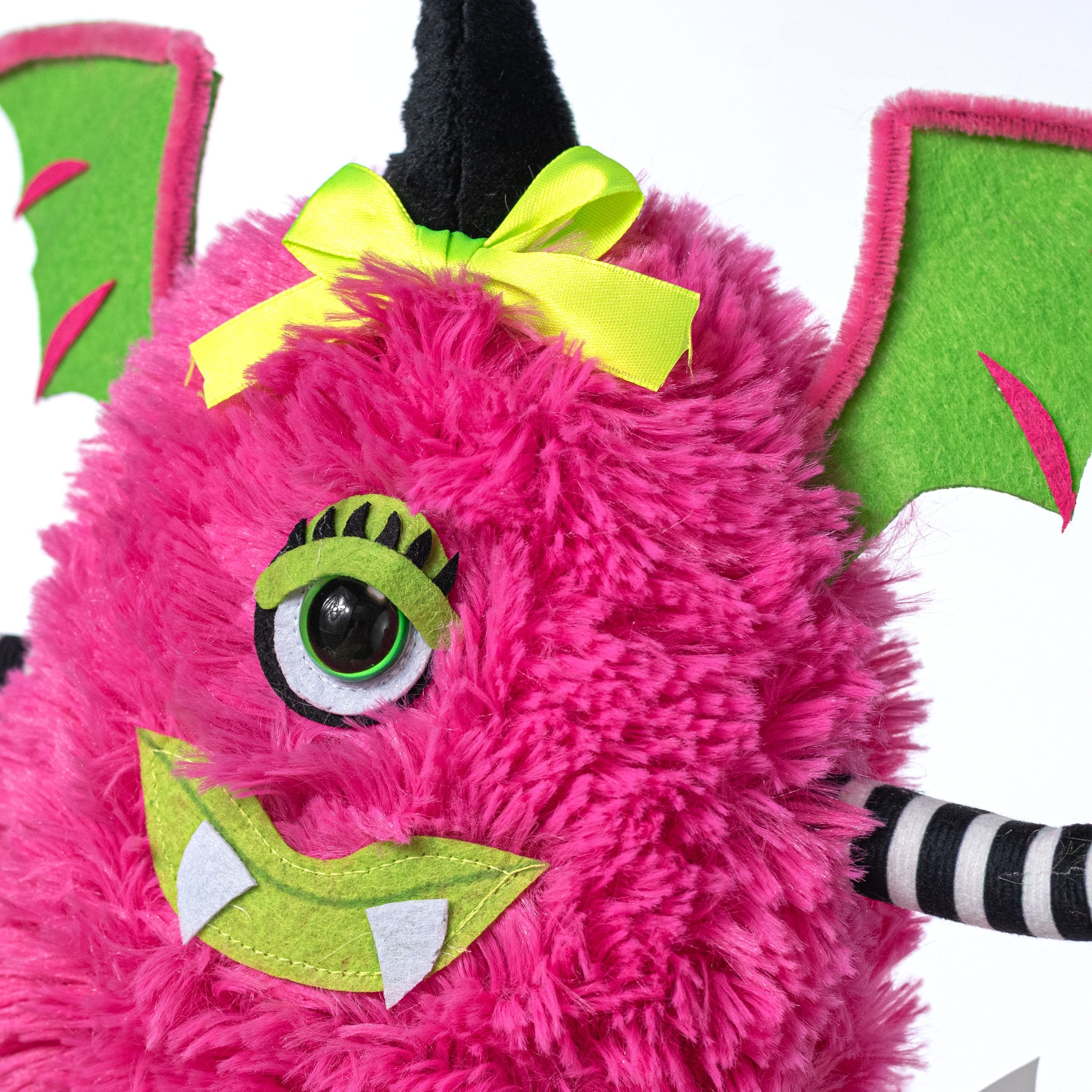 15" Plush Winged Halloween Monster Wreath Decor: Pink detail photo 3