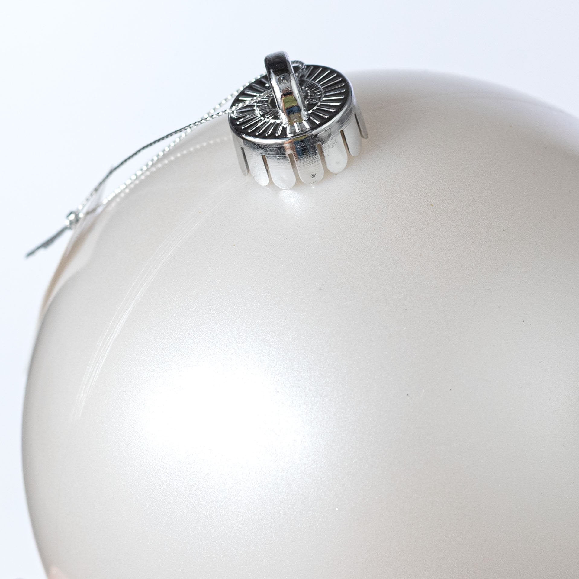 150mm Pearlized Ball Ornament: White detail photo 3