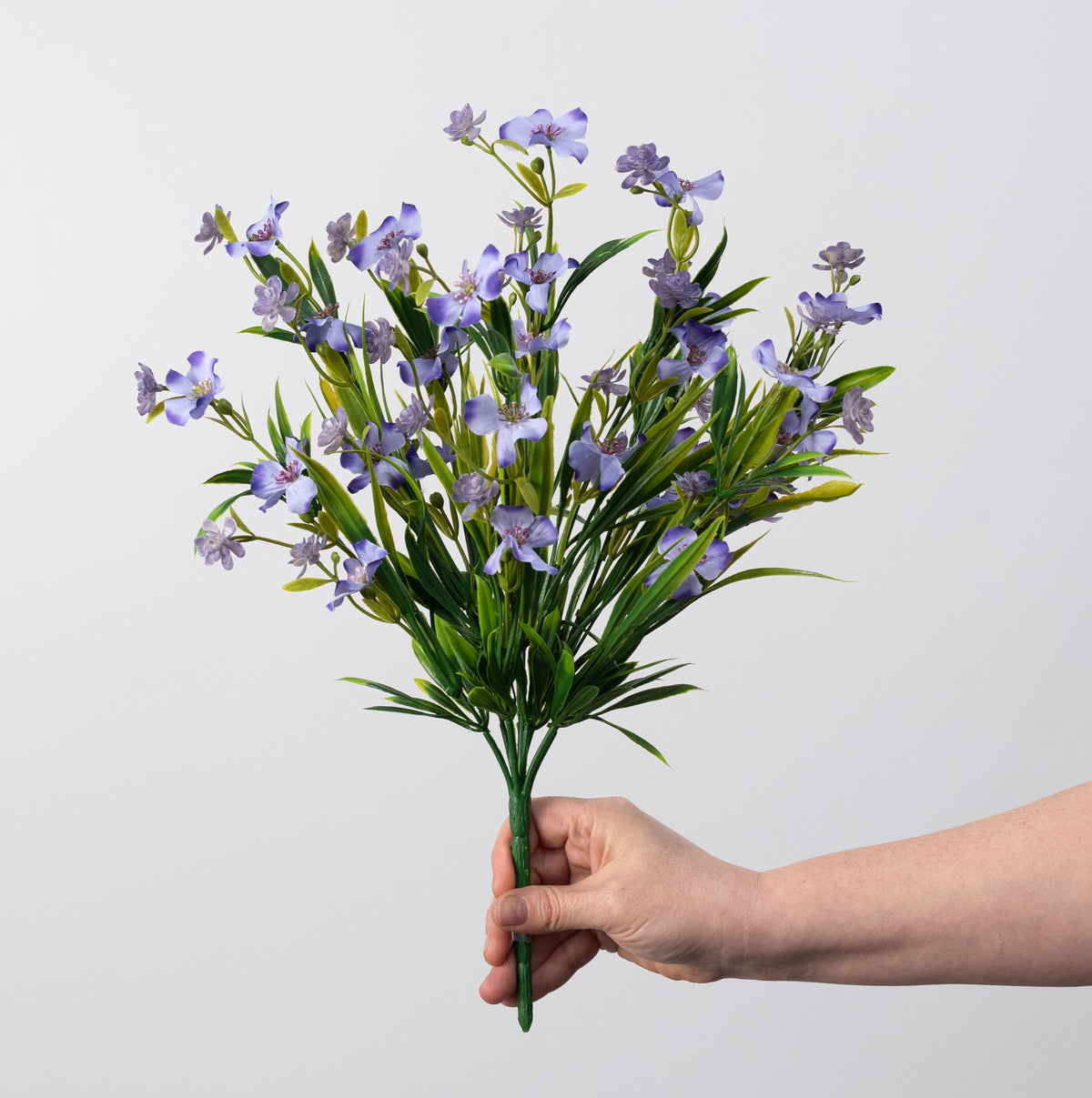 17â Wildflower Filler Bush: Lavender (9 Stem) detail photo 3
