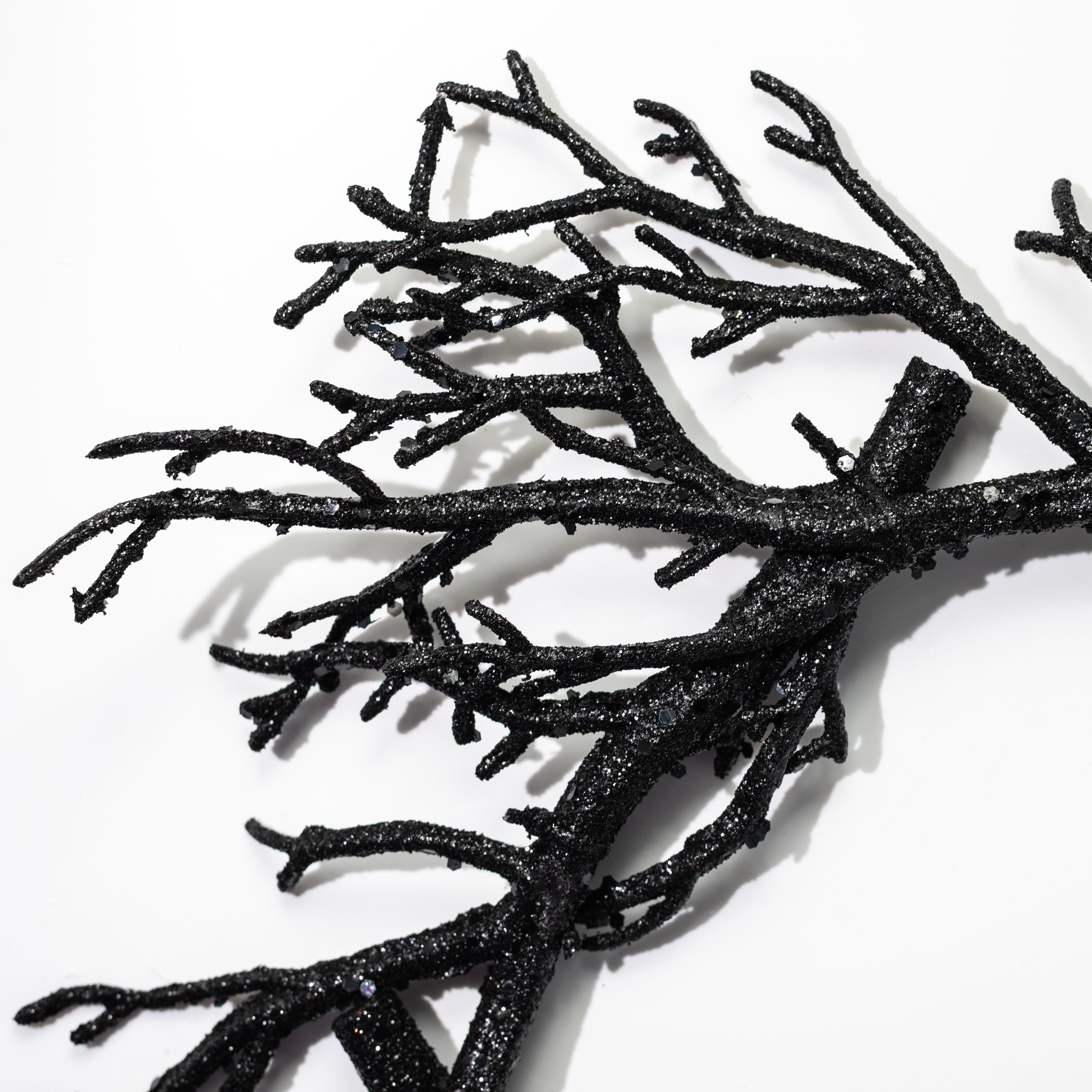 18" Glittered Black Twig Wreath detail photo 3