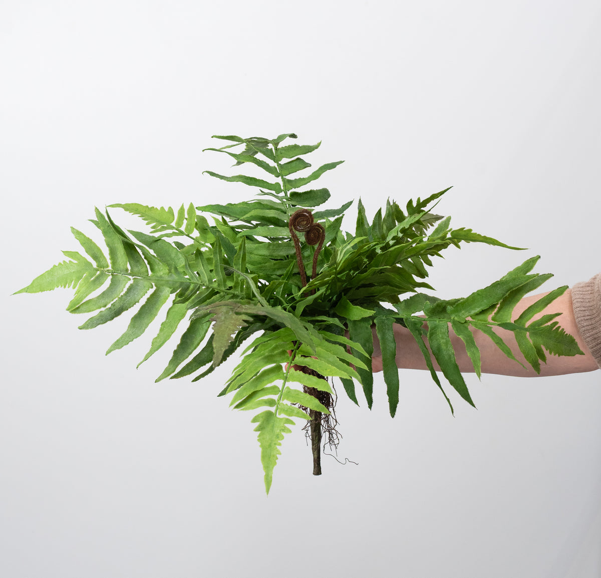 20" Plastic Fern & Frond Bush: Spring Green detail photo 3