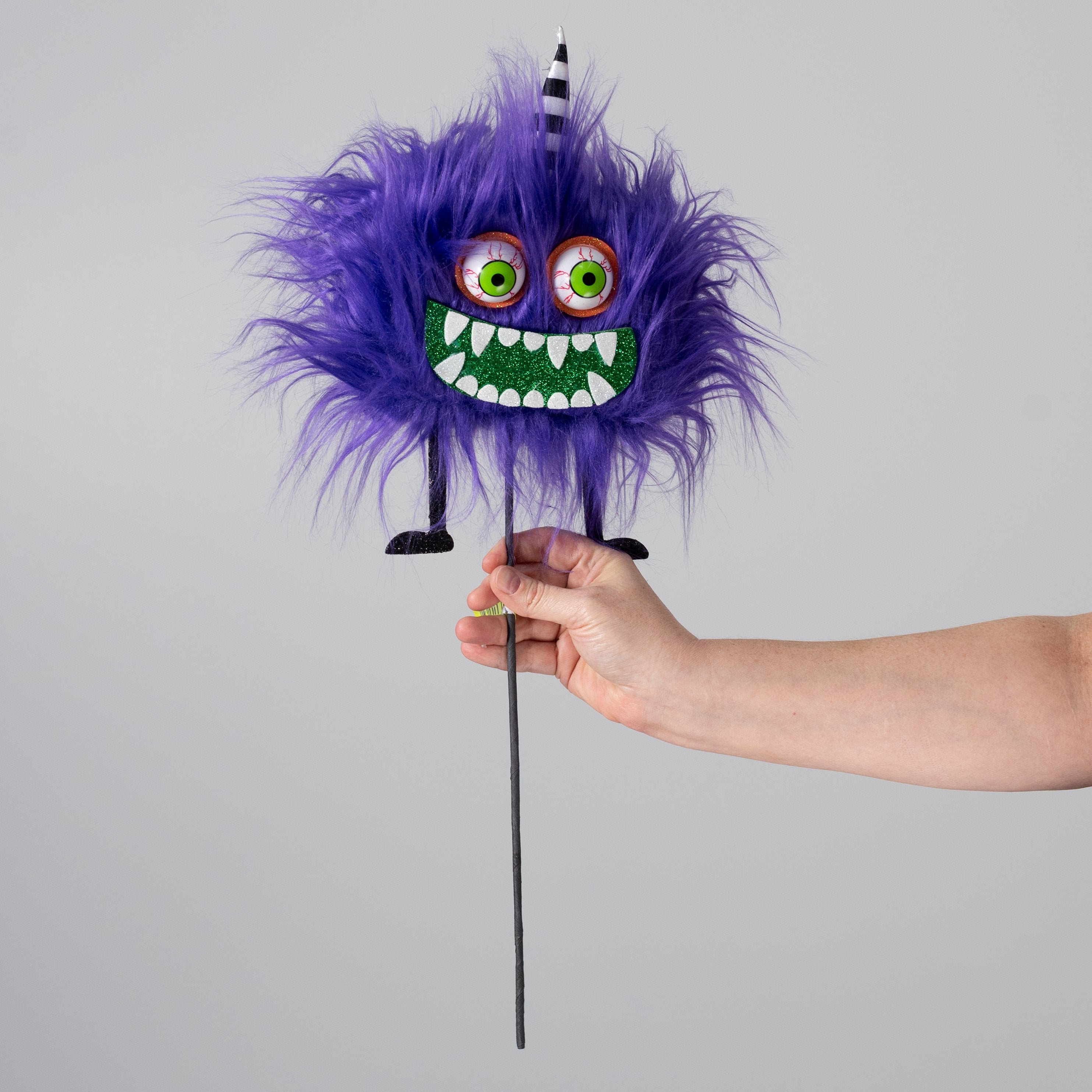 21" Furry Halloween Monster Spray: Purple detail photo 3