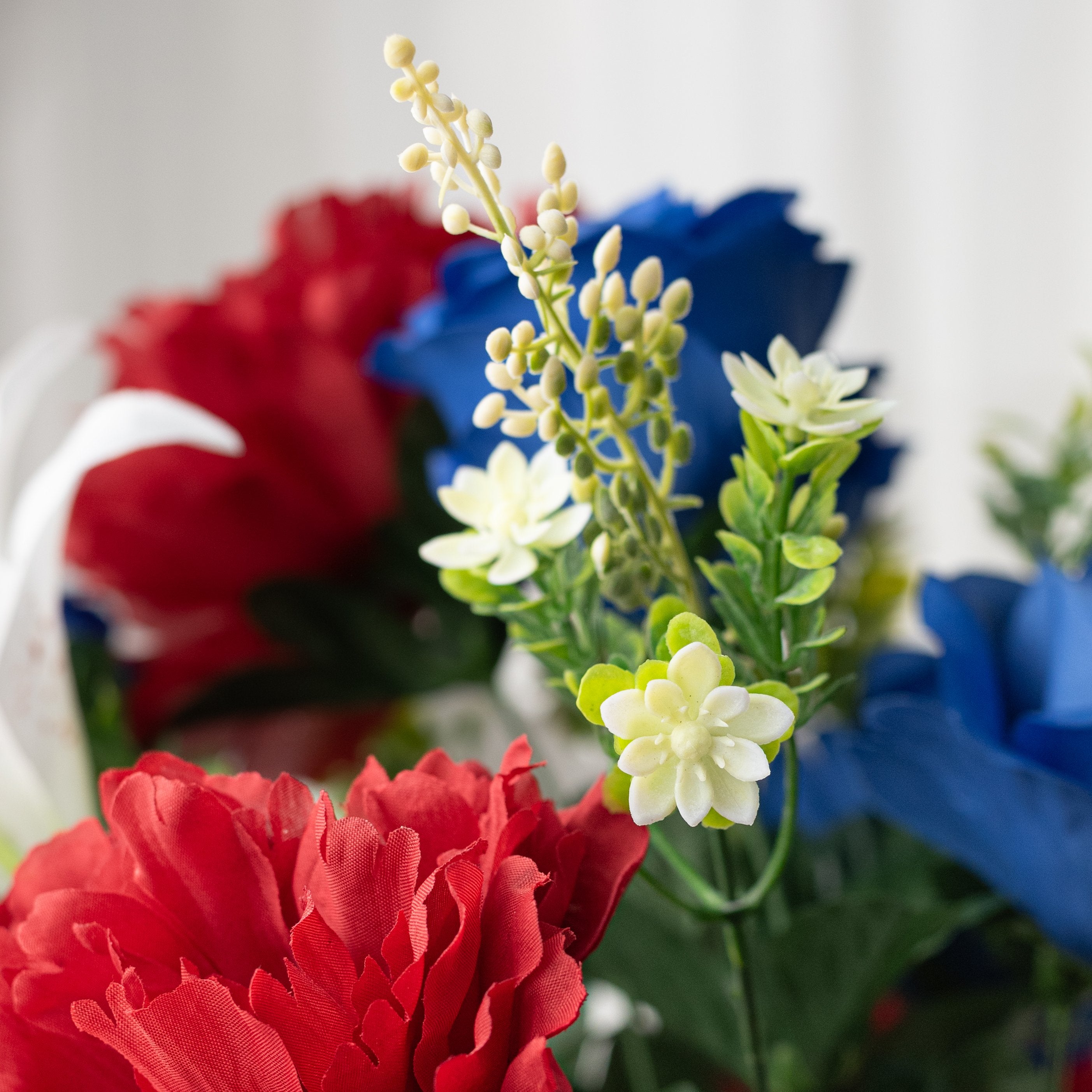 22" Rose Peony Lily Bush: Red, White & Blue (18 Stem) detail photo 5