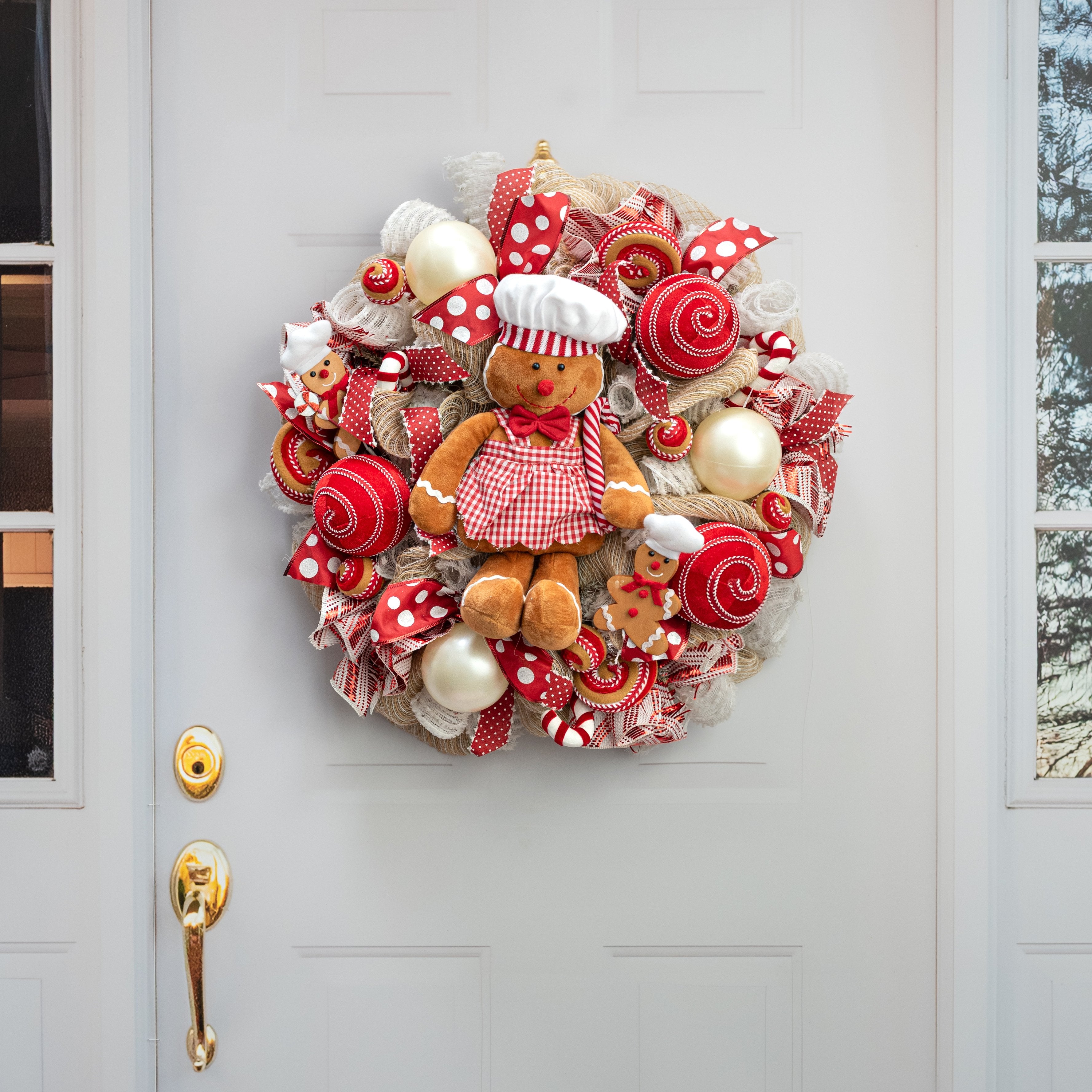 26" Lollipop Stitch Swirl Spray: Red Gingerbread detail photo 5