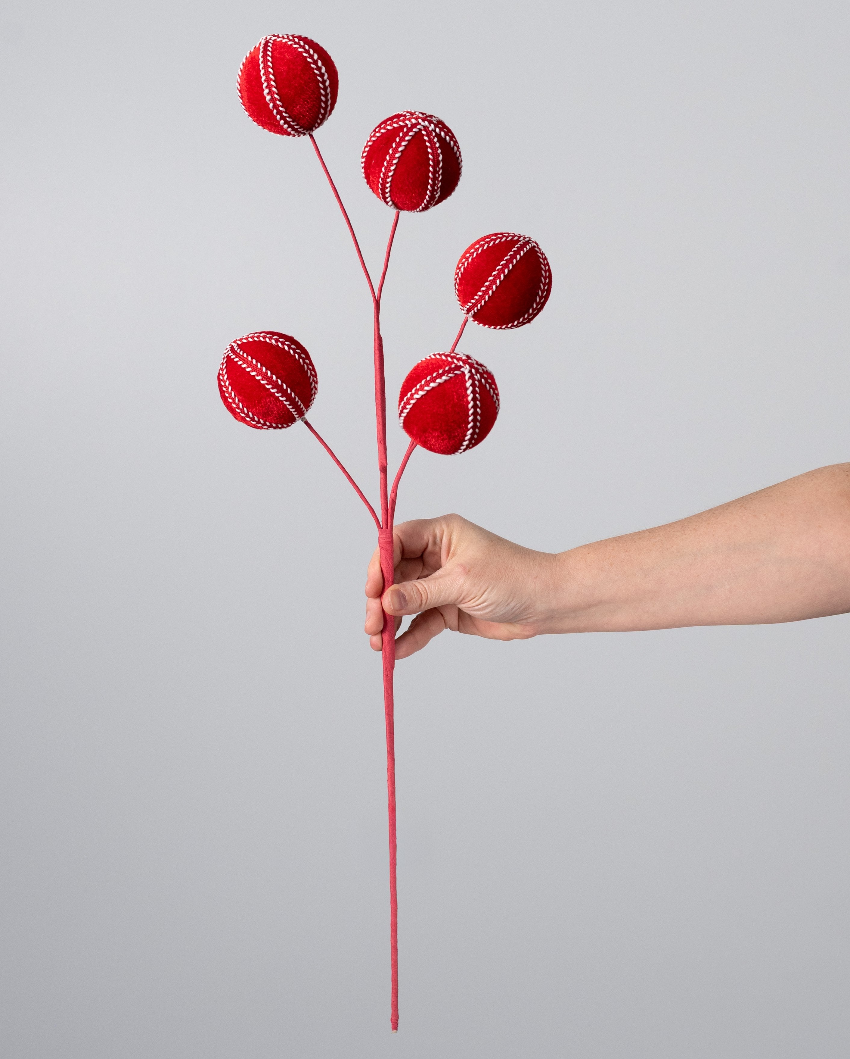 26" Velvet & Trim Ball Spray: Red & White detail photo 3