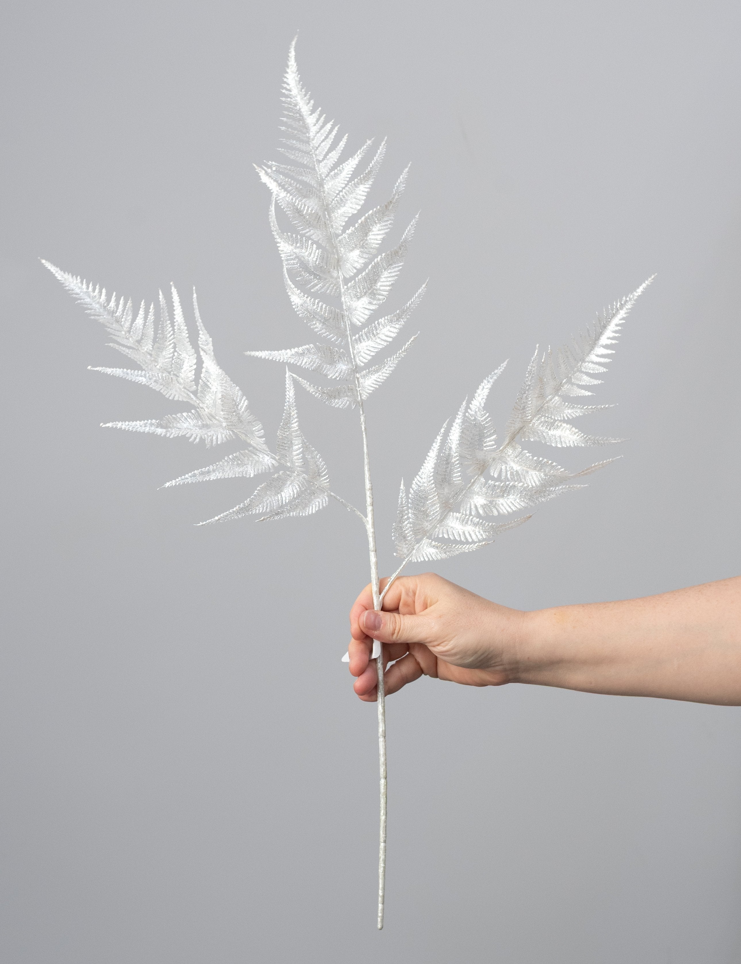 28" Pearl Fern Leaf Spray: Silver detail photo 3