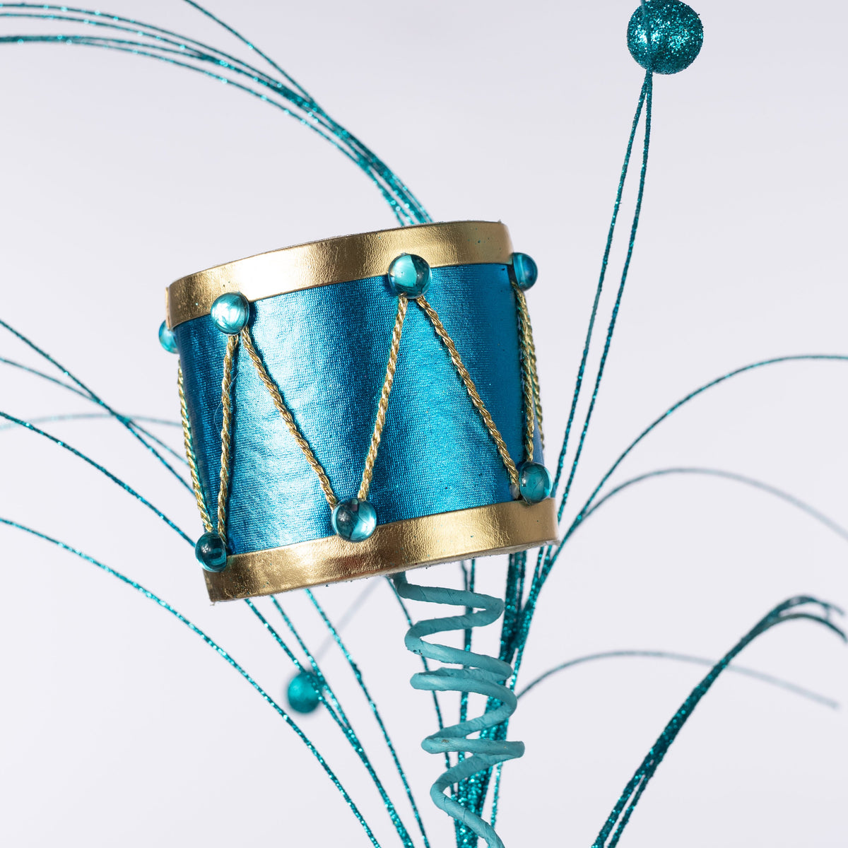 29" Metallic Drum Spray: Azure Blue Lifestyle Photo