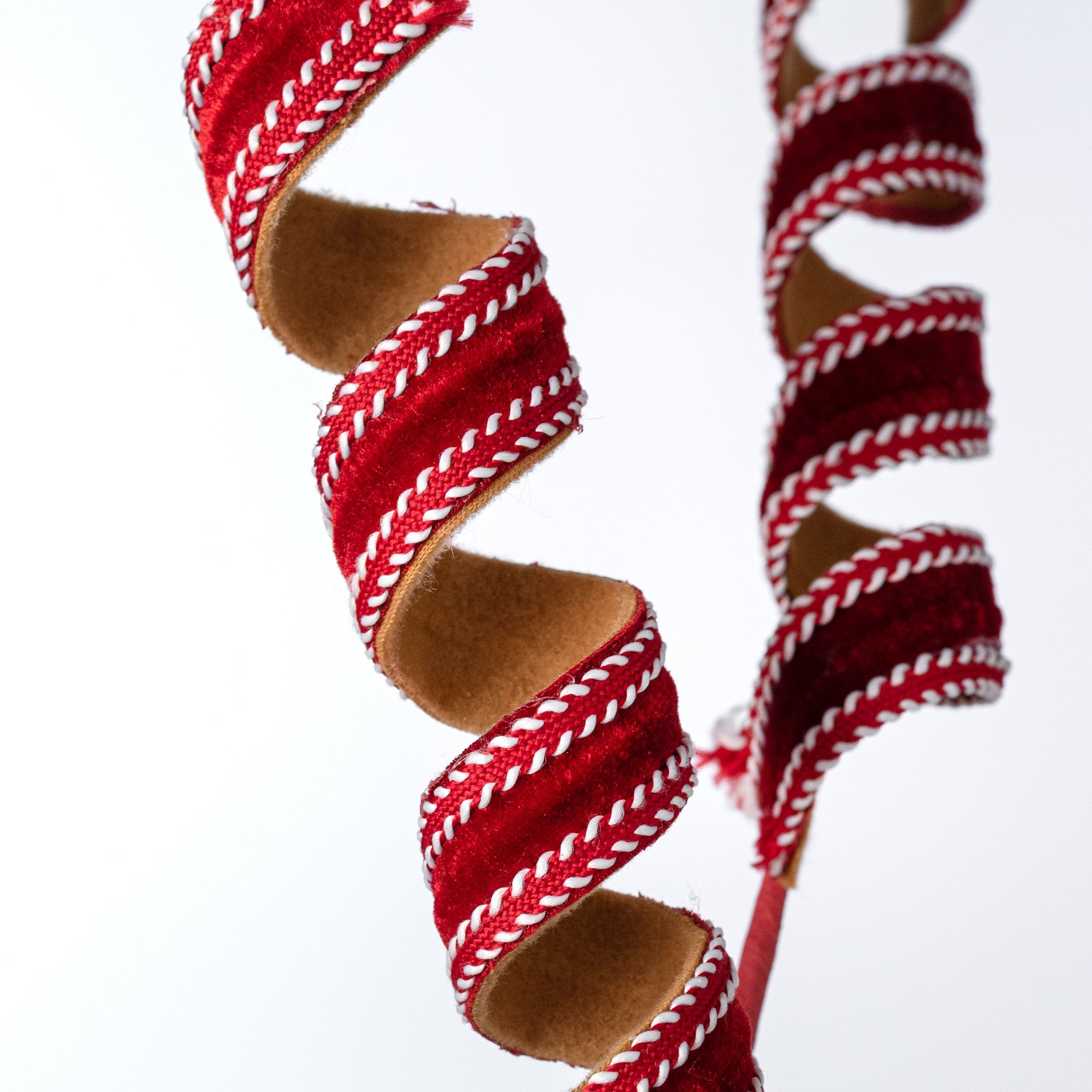 30" Velvet & Trim Curly Spray: Red Gingerbread Lifestyle Photo