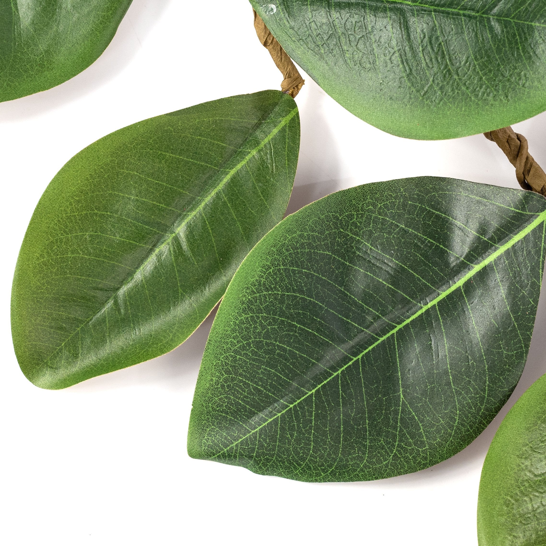 48" Sweetbay Magnolia Leaves Garland detail photo 3
