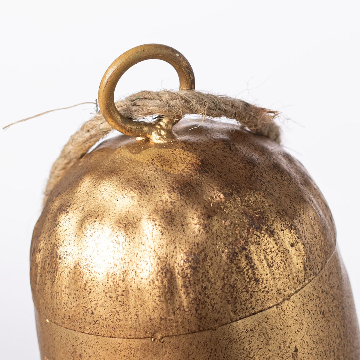 5.5" Oval Cow Bell Ornament: Vintage Gold detail photo 3