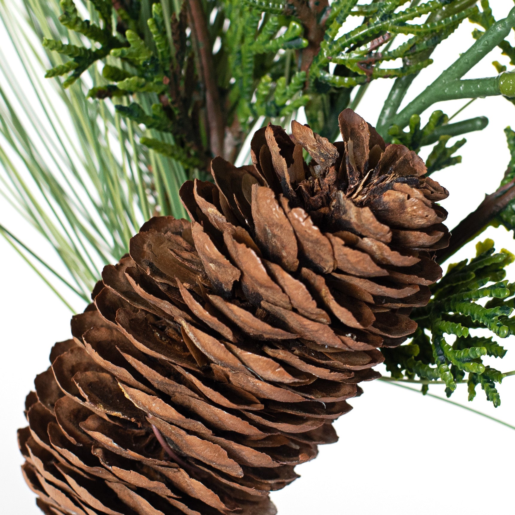18" Angel Mixed Pine Pick detail photo 4