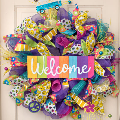 15" Wooden Sign: Multicolor Welcome Fence