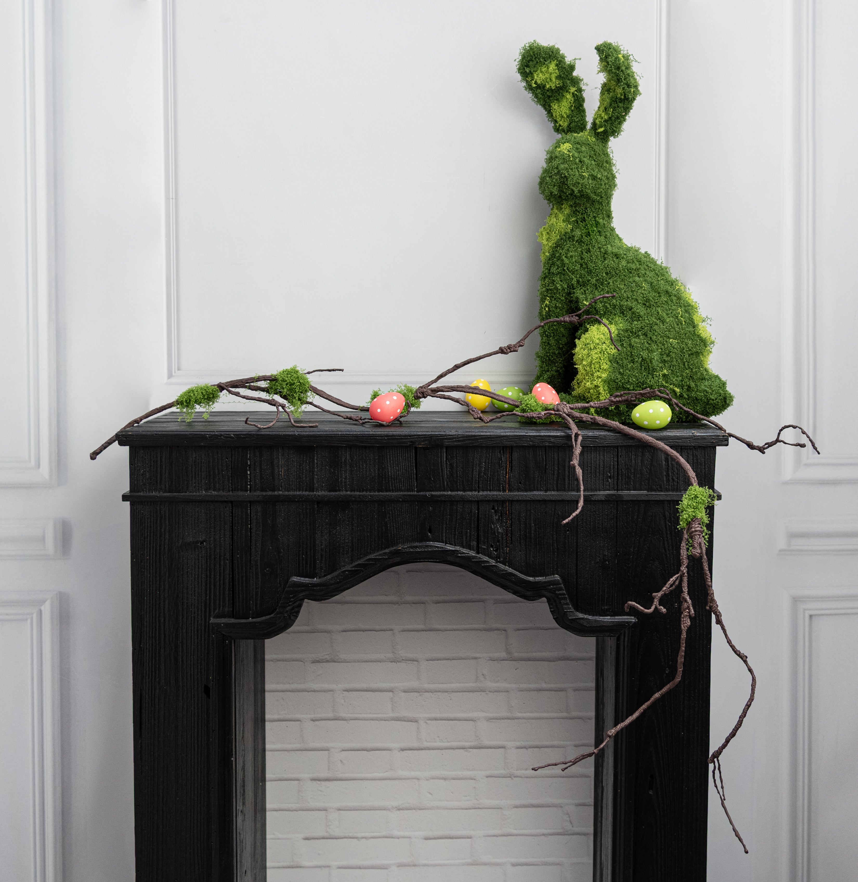 5' Artificial Branch Garland with Moss detail photo 4