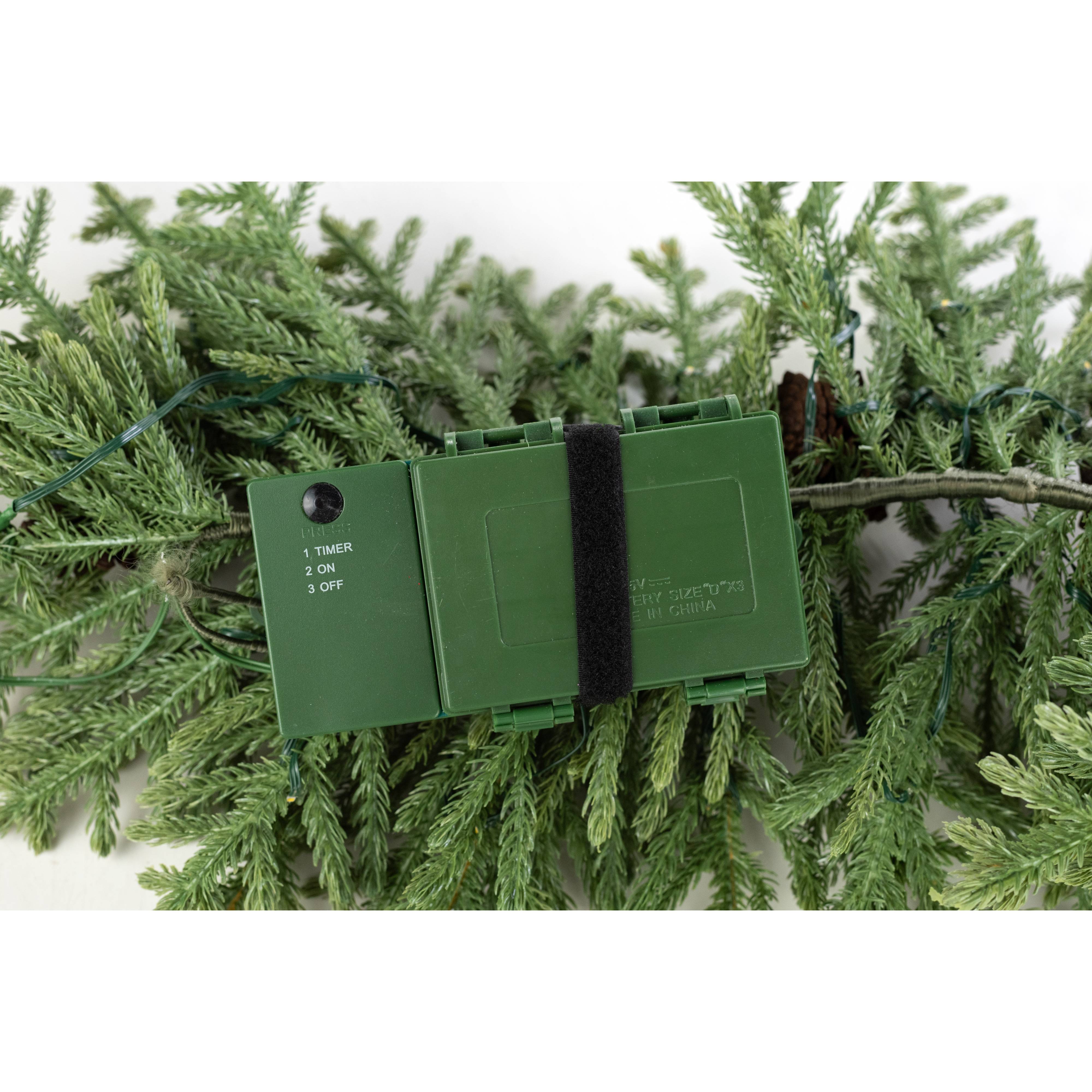 6' Battery Operated Lighted Spruce Garland (100 LEDs) detail photo 4