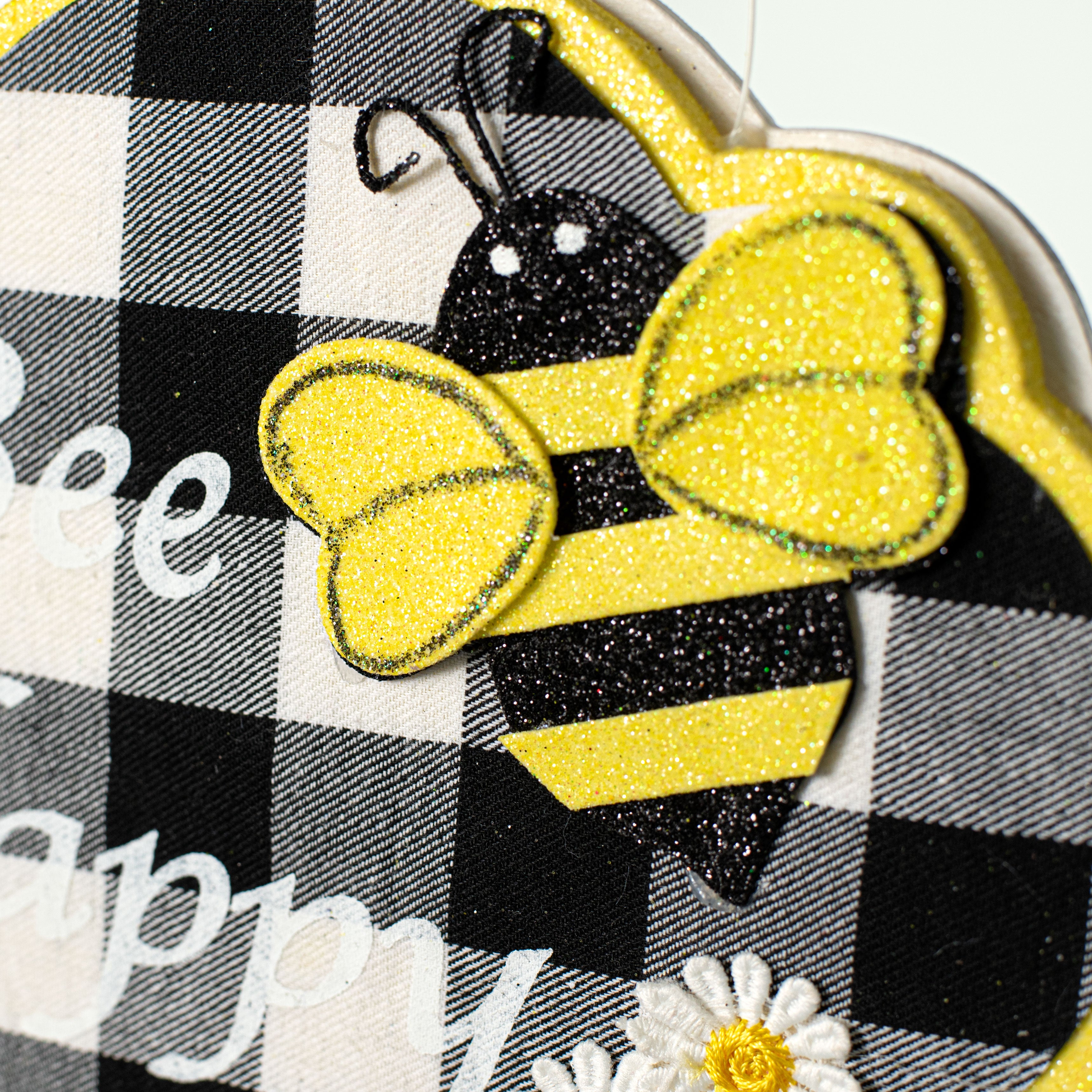9.5" Bee Happy Daisy Sign detail photo 3