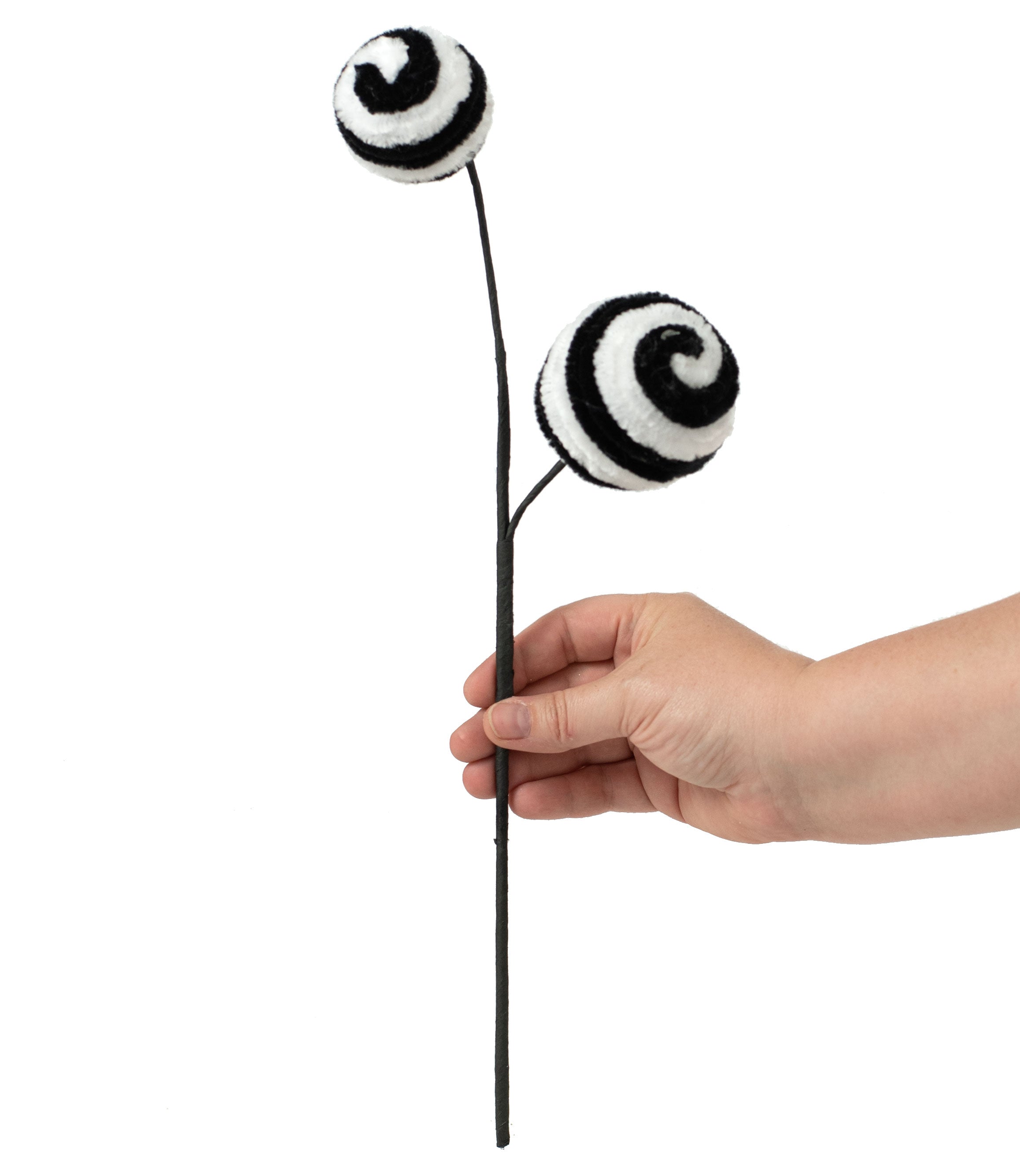 16" Black & White Swirl Ball Spray Lifestyle Photo