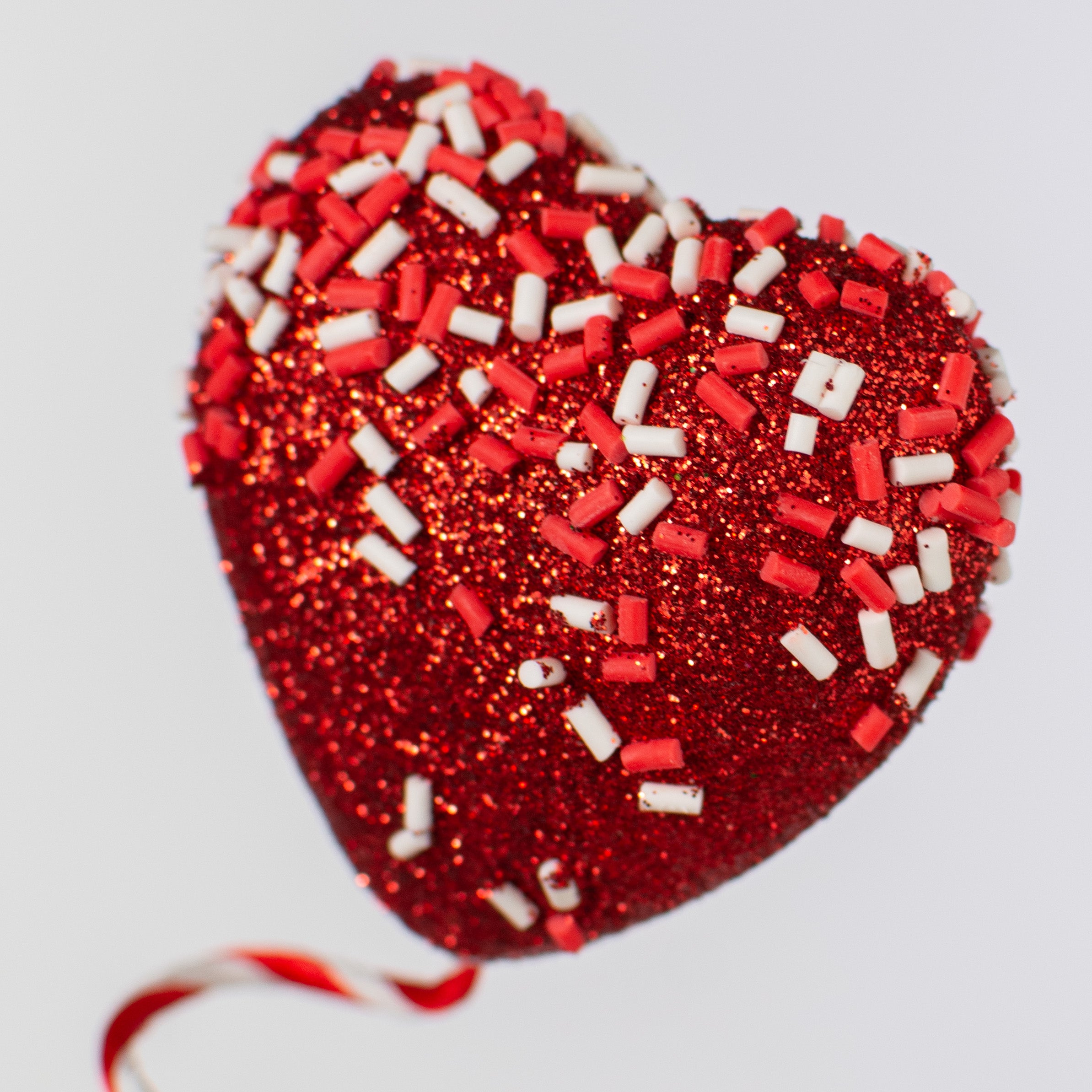 16" Cake Pop Heart Pick: Red Lifestyle Photo