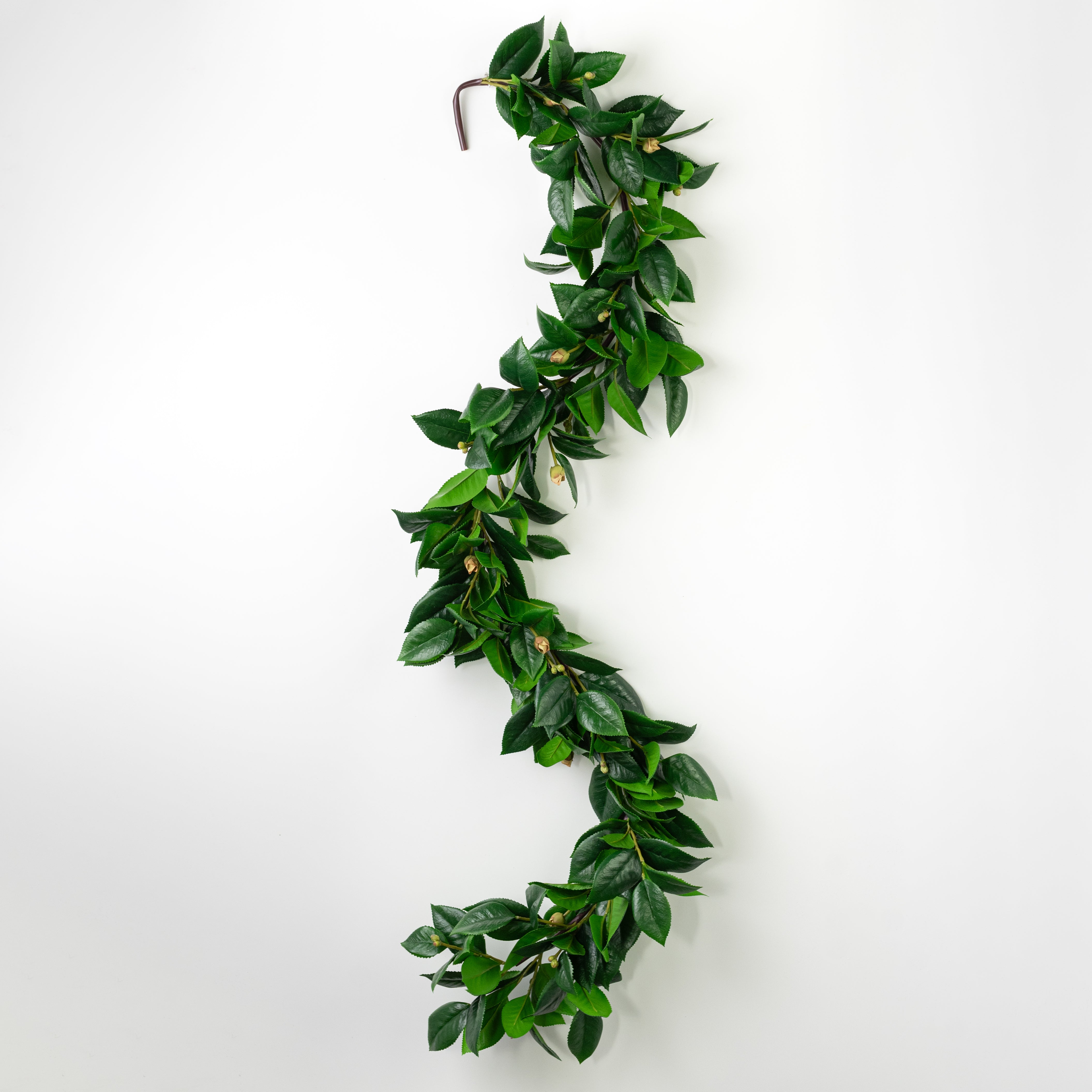 64" Camellia Leaves & Buds Garland detail photo 3