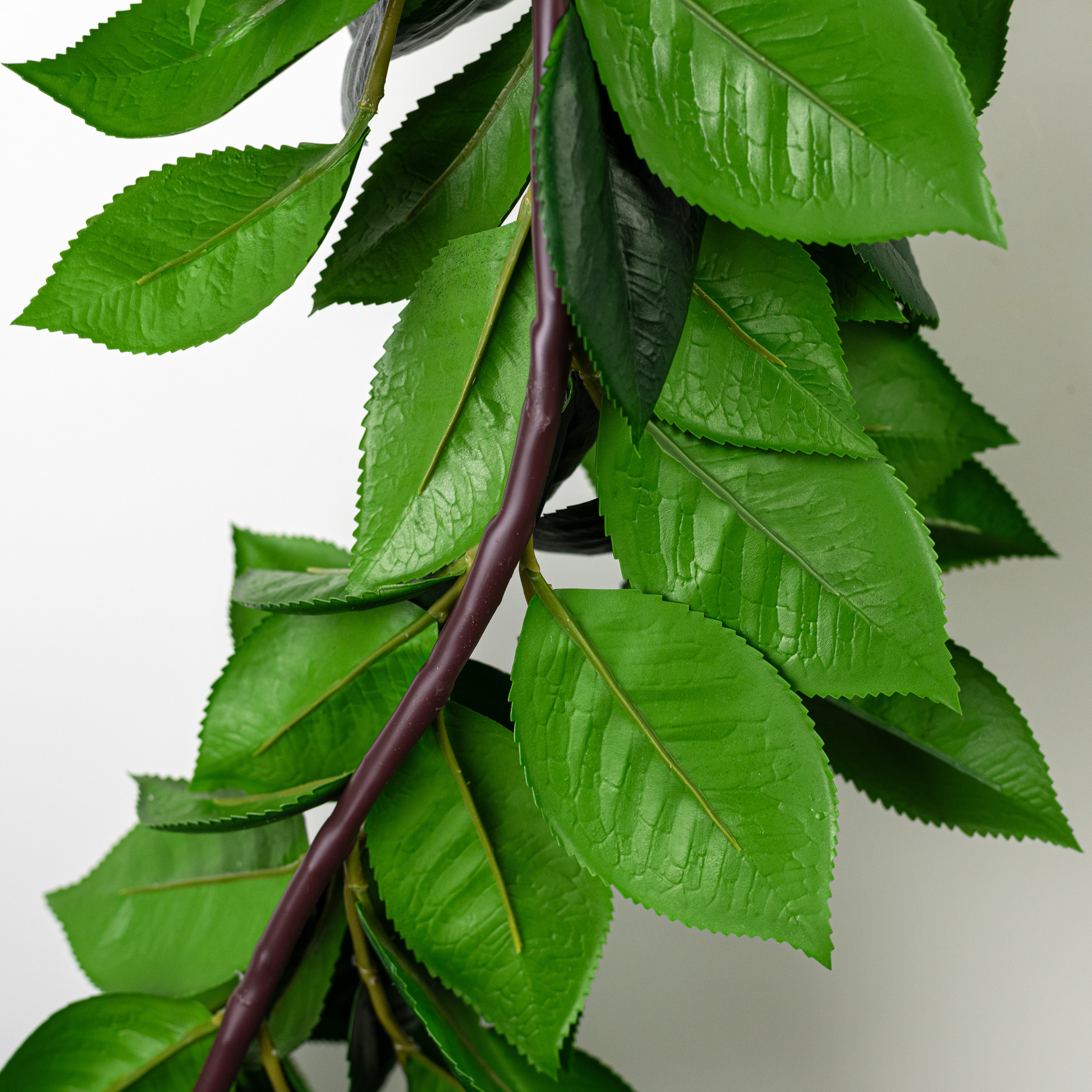 64" Camellia Leaves & Buds Garland detail photo 5