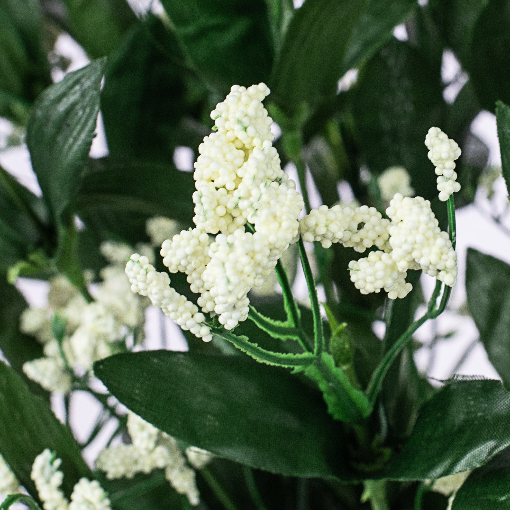 17" Colorfast Baby's Breath Gypsum Bush: Ivory detail photo 3