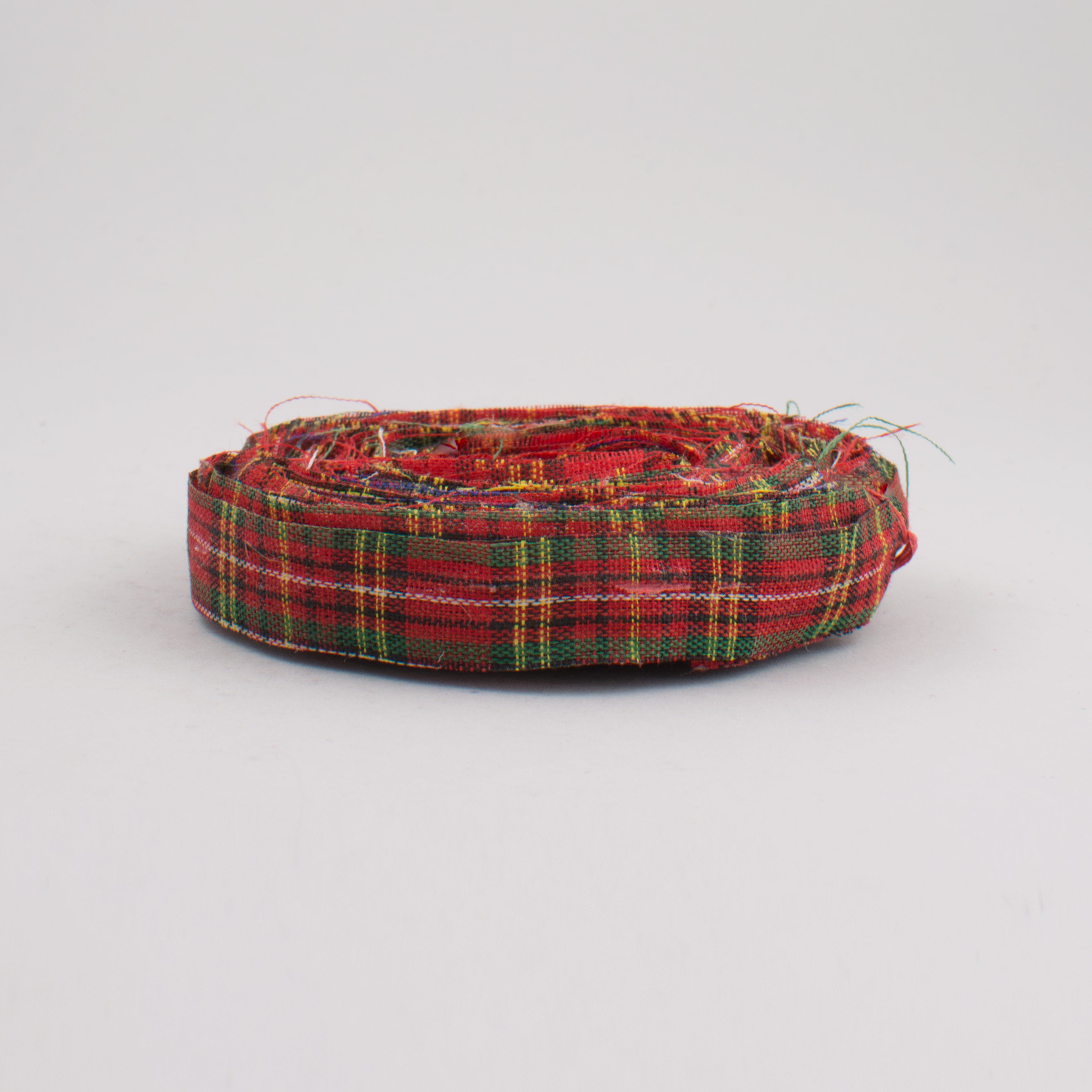 5/8" Cut Edge Center Wire Ribbon: Red & Green Plaid (10 Yards)