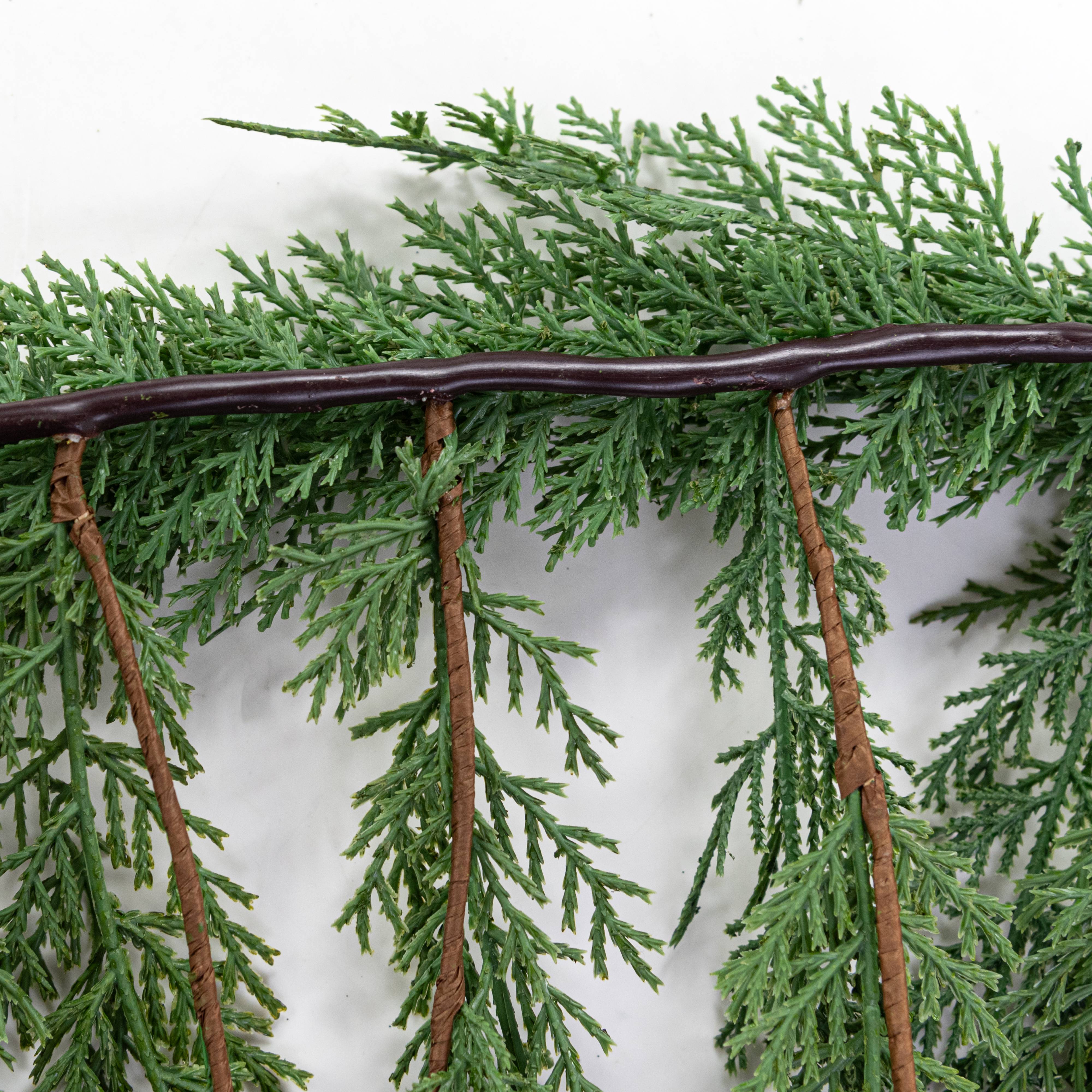 6' Deluxe Faux Cedar Arborvitae Mantle Garland detail photo 4