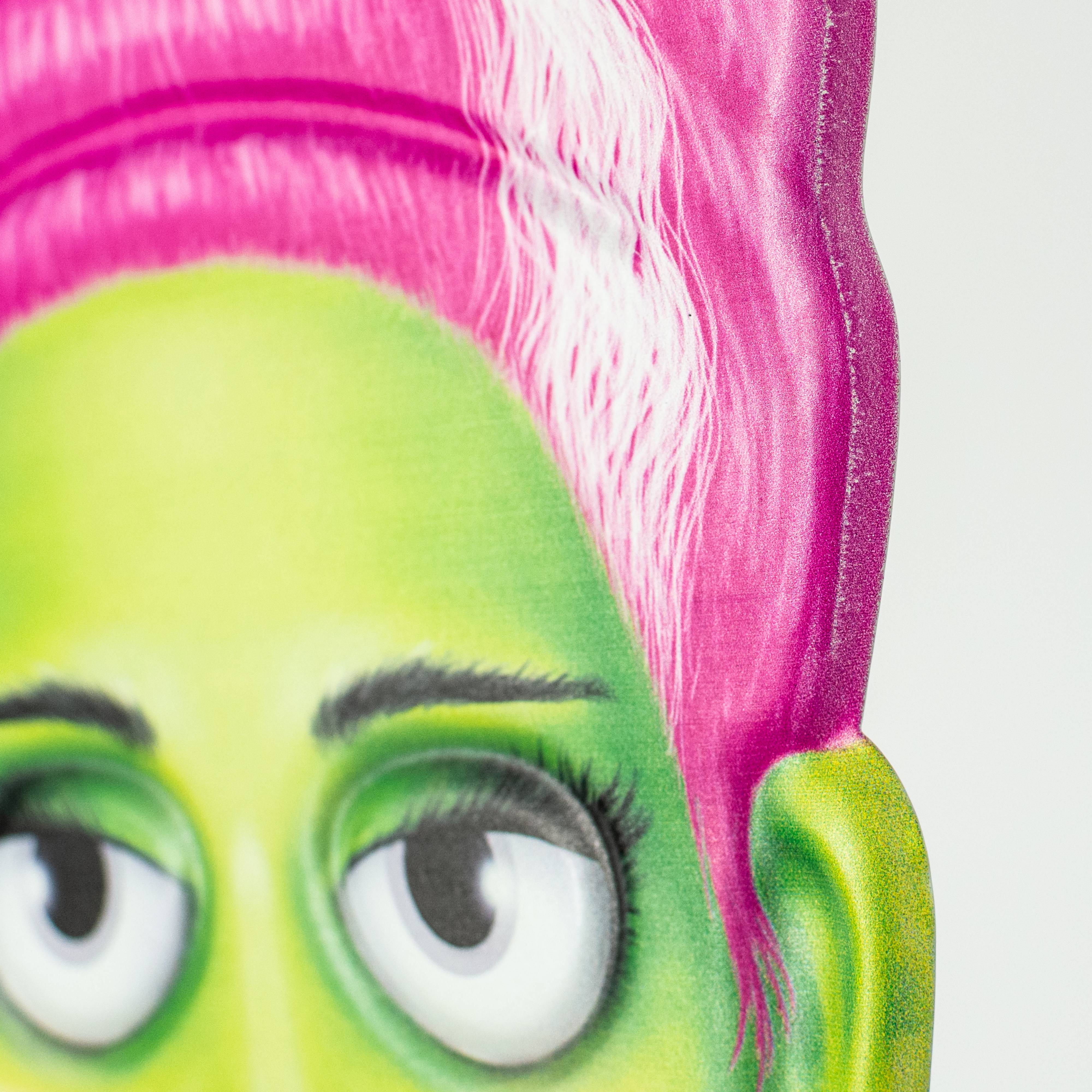 12" Embossed Metal Mrs. Frankenstein Head Decoration: Pink detail photo 3