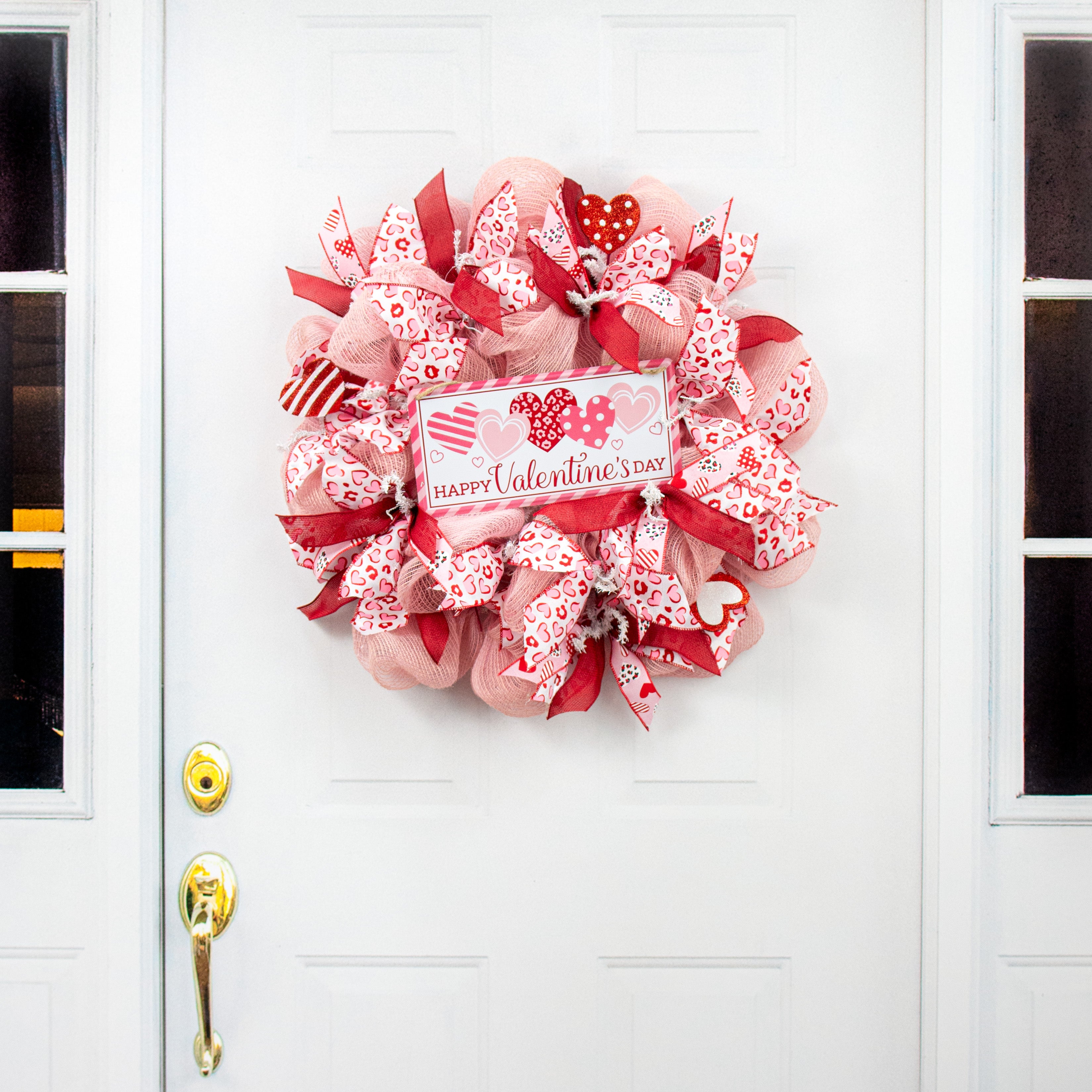 12" Embossed Metal Sign: Happy Valentine's Day detail photo 4