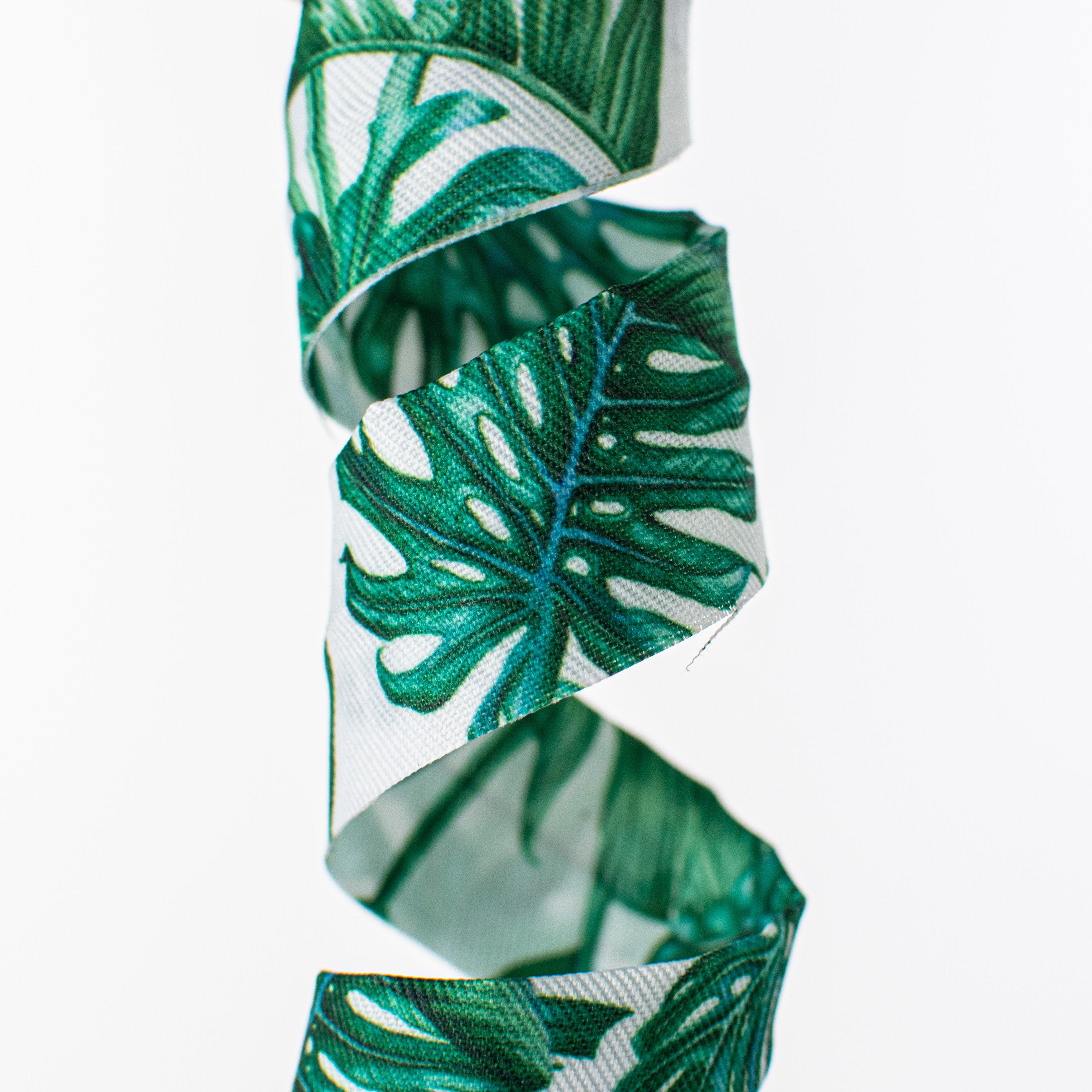 24" Fabric Curl Spray: Palm Leaf Lifestyle Photo