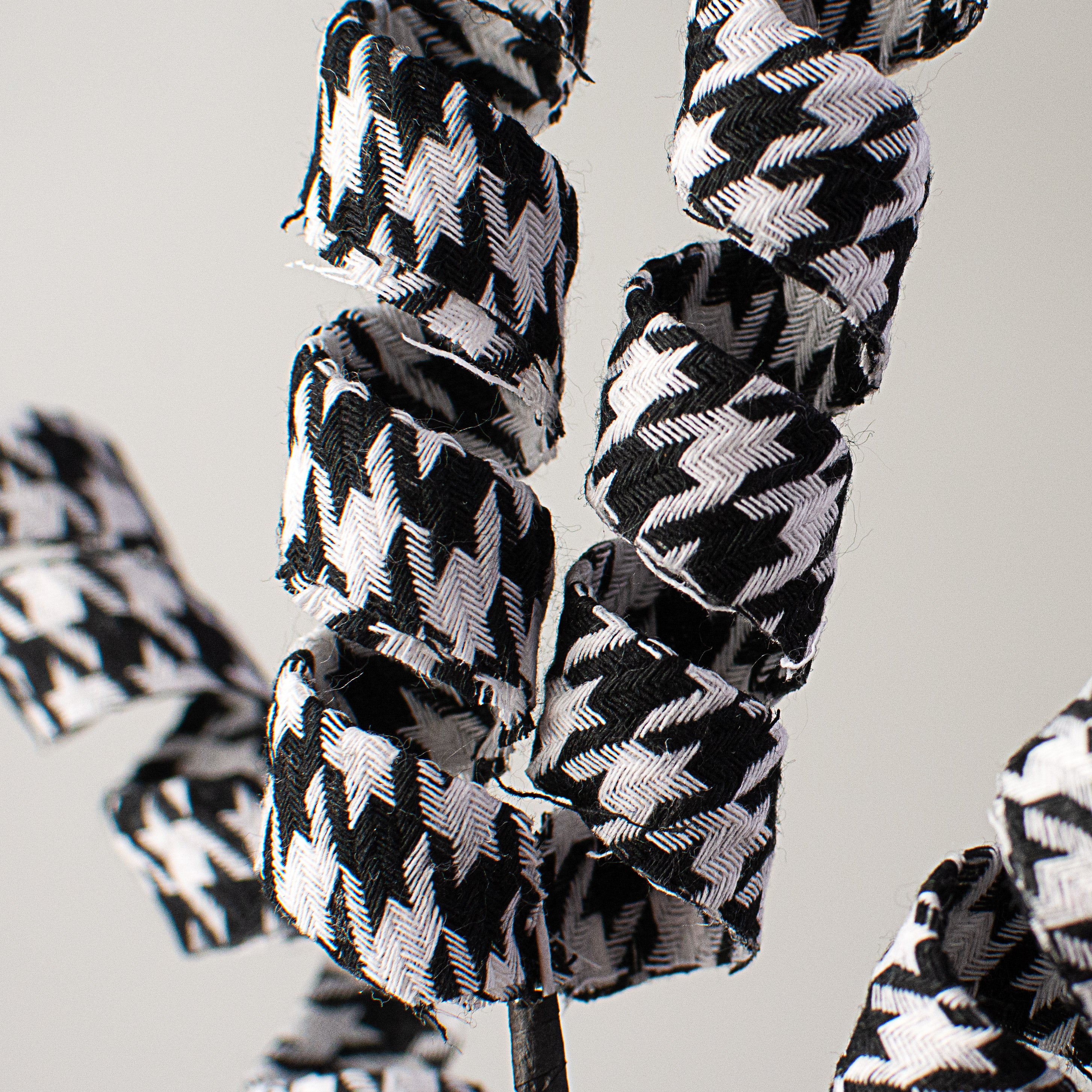 16" Fabric Frizzy Curly Spray: Houndstooth Lifestyle Photo