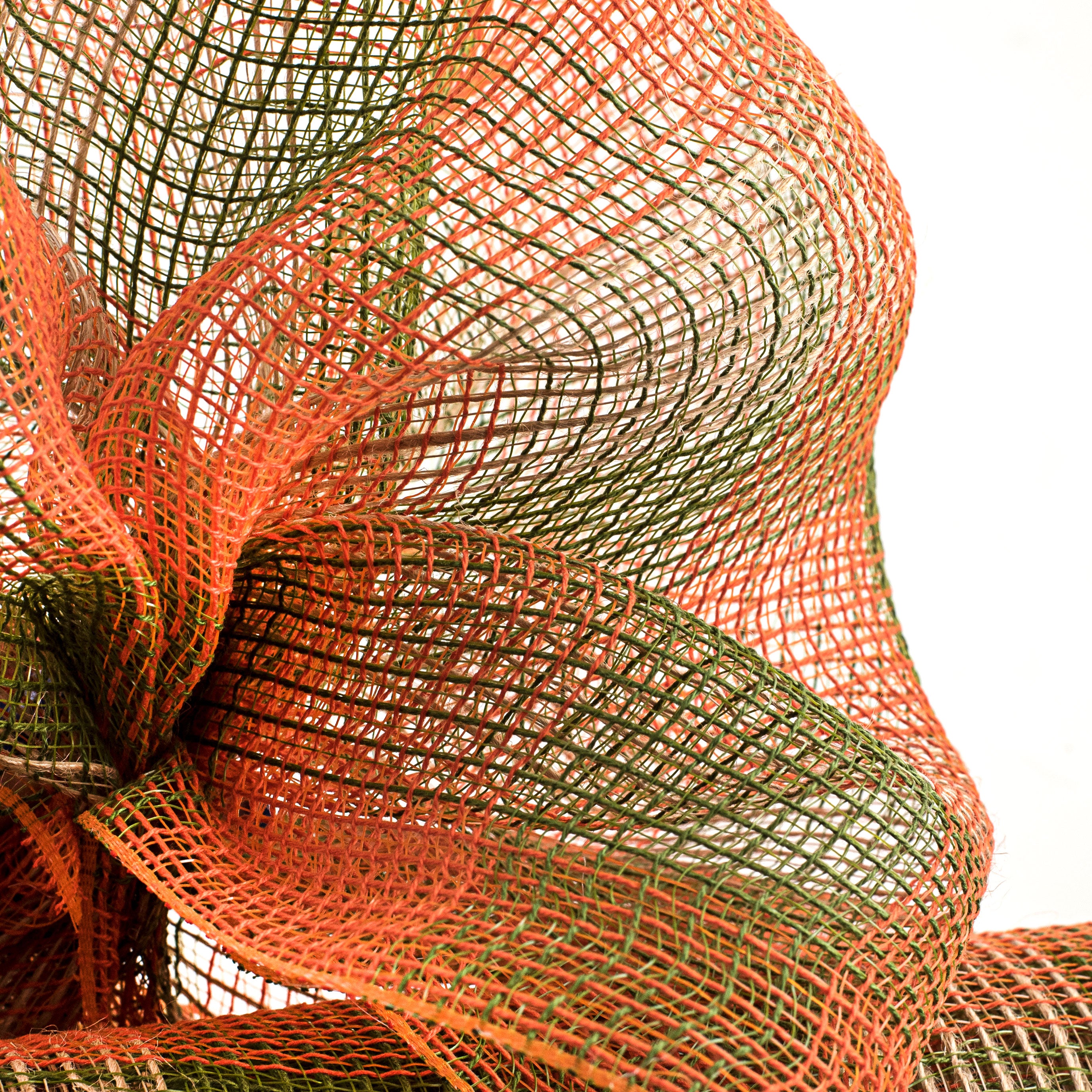 21" Fabric Mesh: Fall Plaid Jute Lifestyle Photo