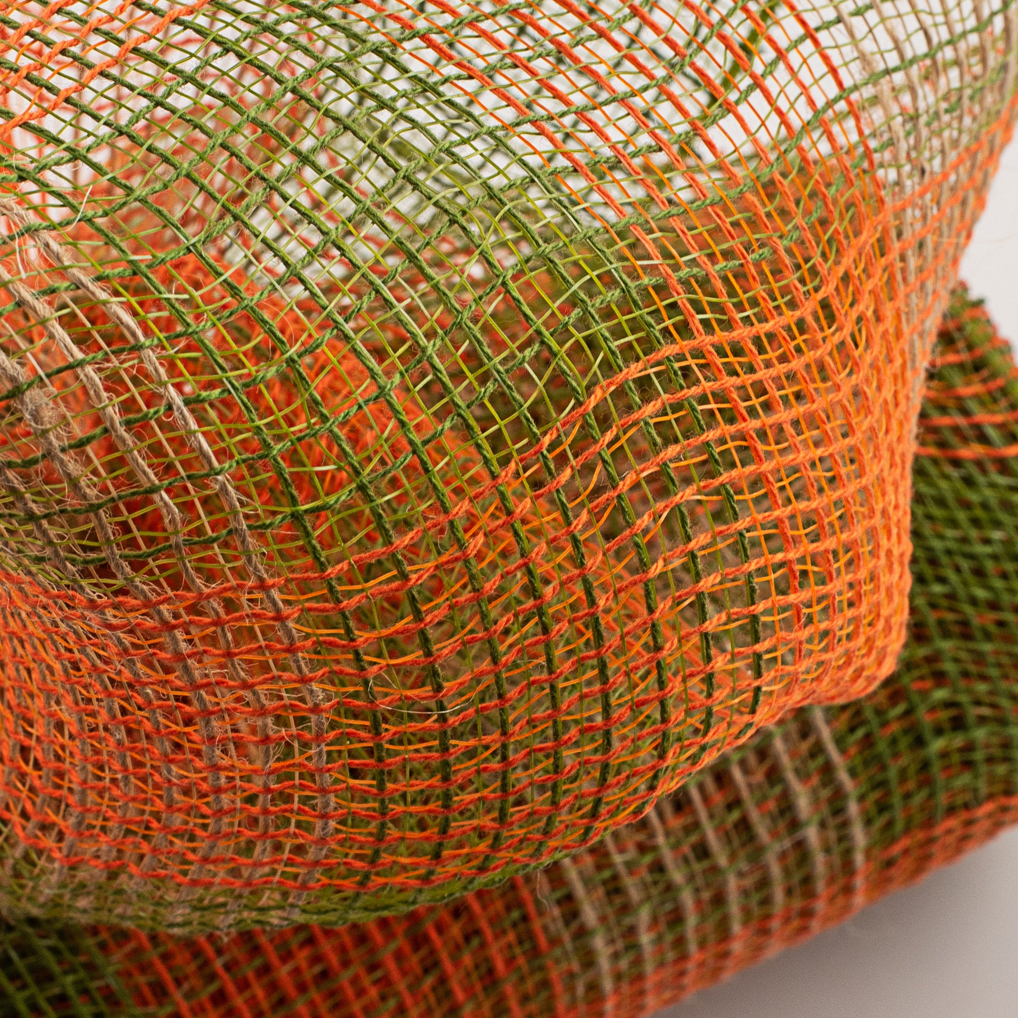 10" Fabric Mesh: Fall Plaid Jute Lifestyle Photo