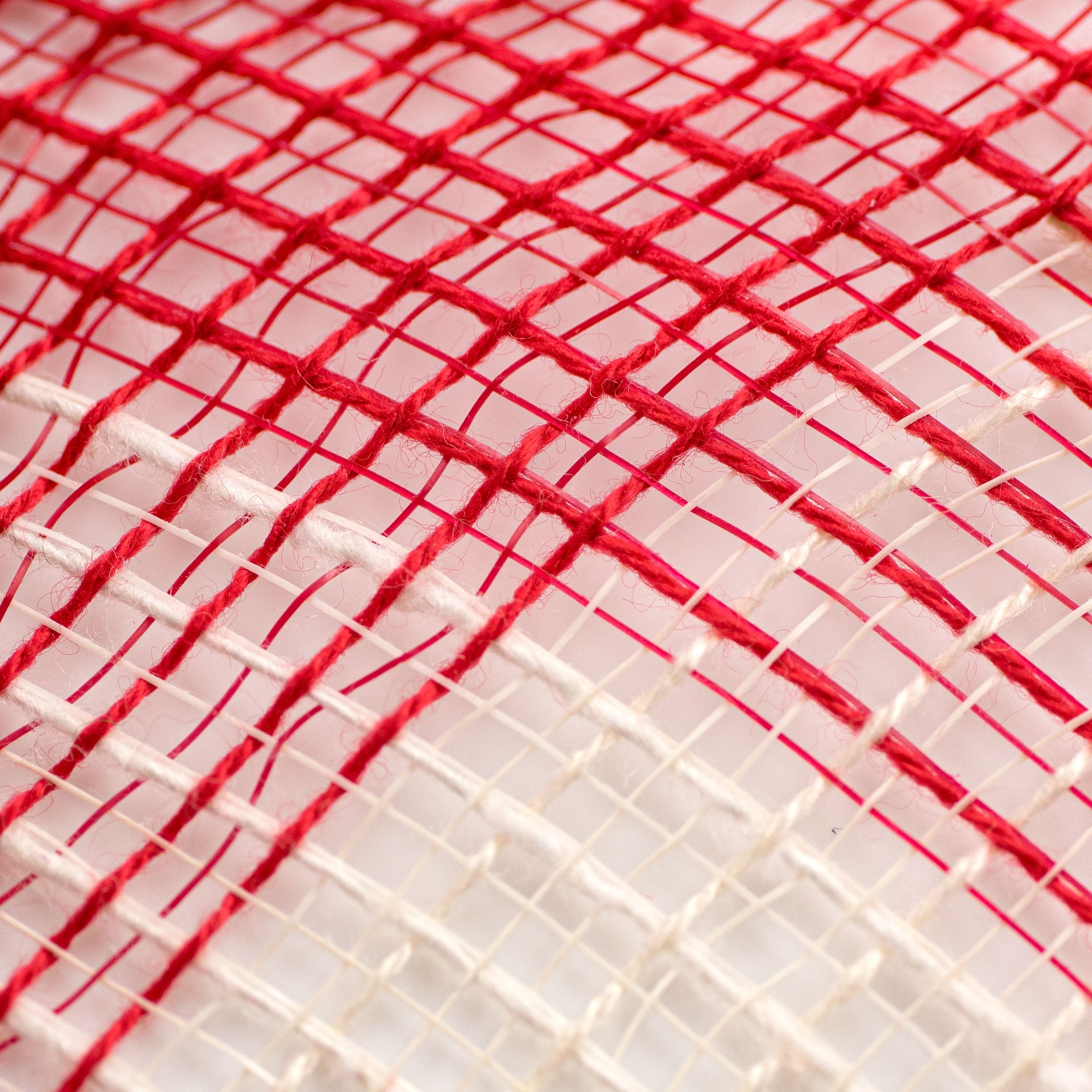 10" Fabric Mesh: Red & Cream Plaid detail photo 3