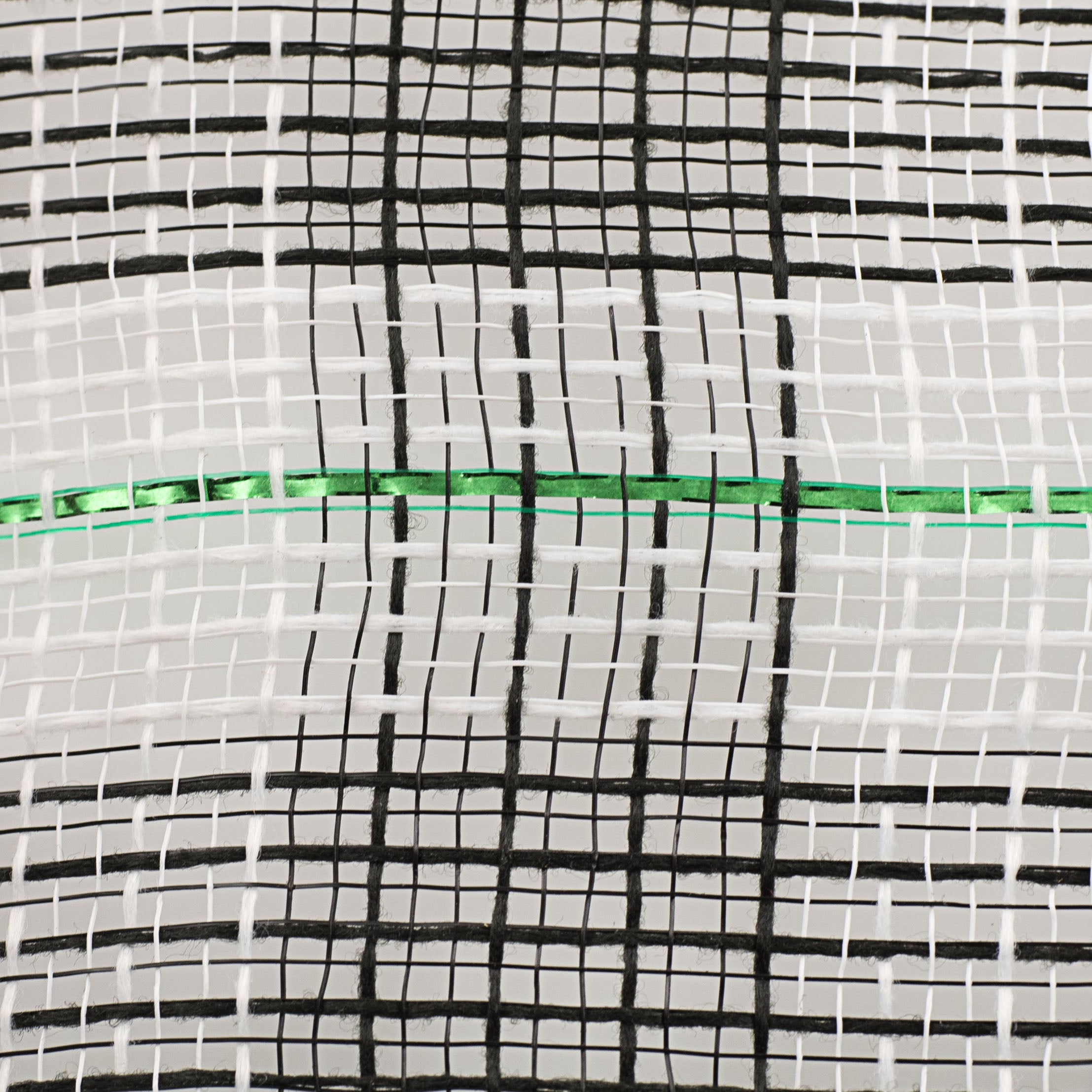 10" Faux Jute Check Foil Mesh: Black, White, Emerald detail photo 3
