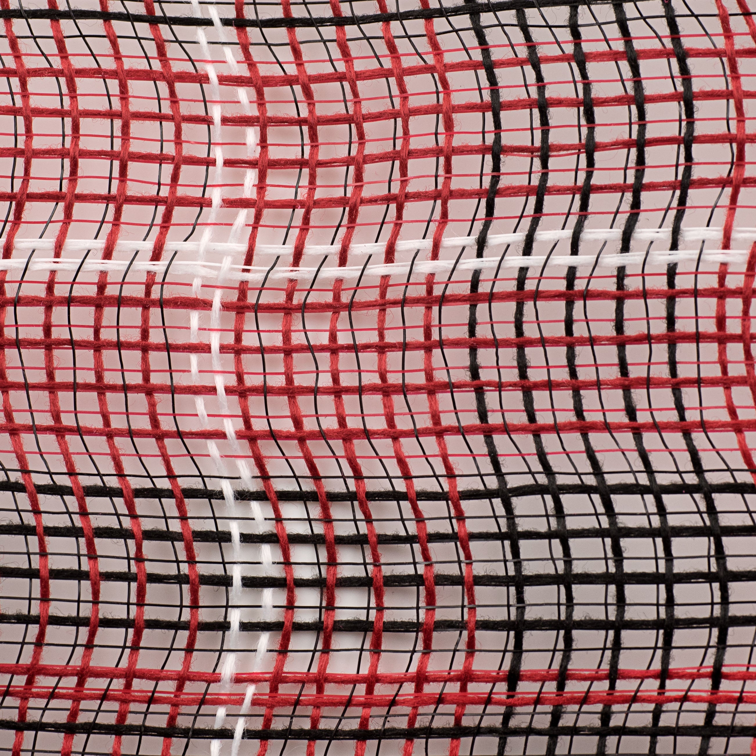 10" Faux Jute Large Plaid Mesh: Red, Black, White detail photo 3