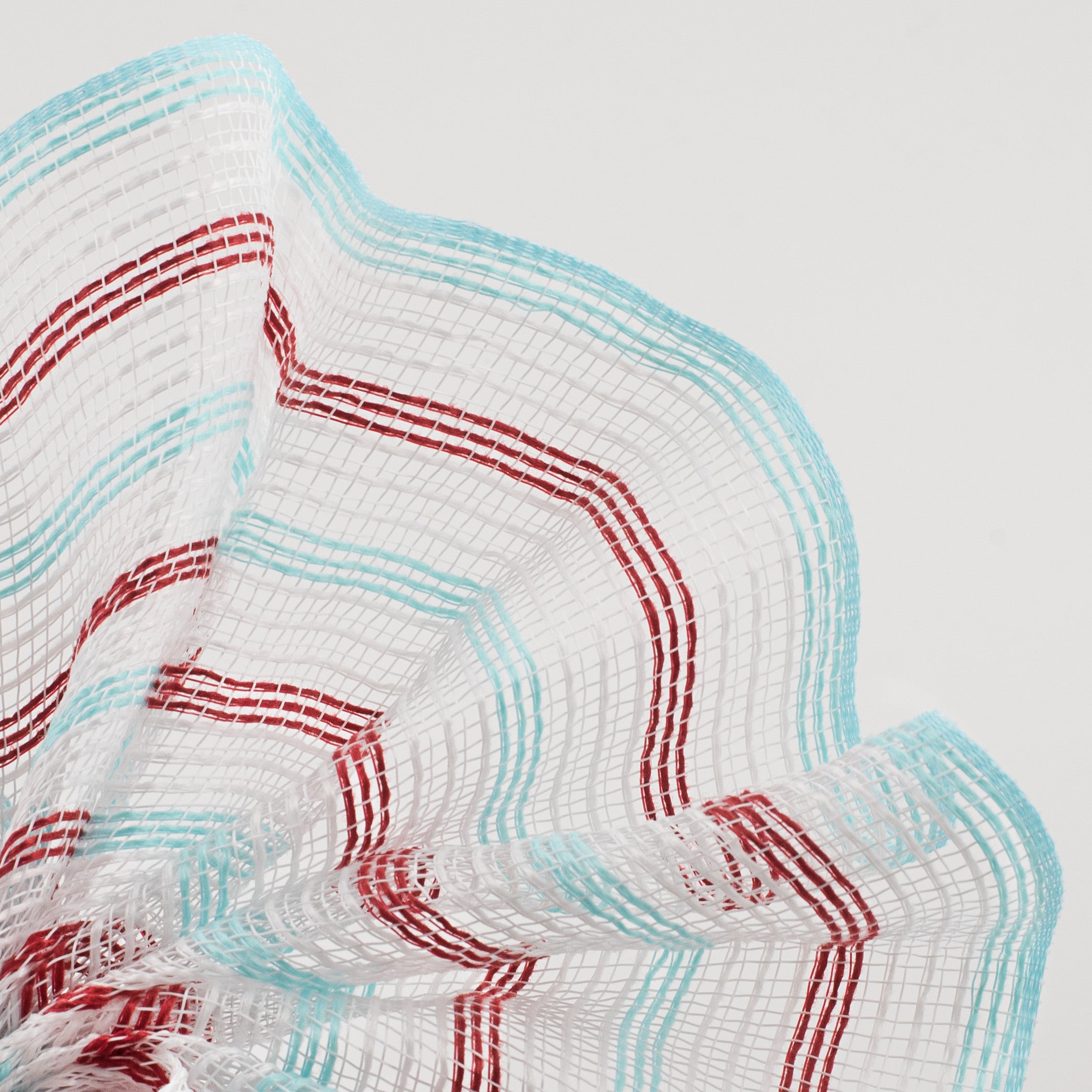 10" Faux Jute Stripe Mesh: White, Red, Ice Blue Lifestyle Photo