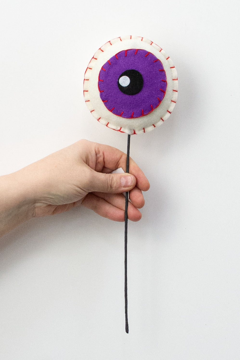 12" Felt Eyeball Pick: Purple detail photo 3