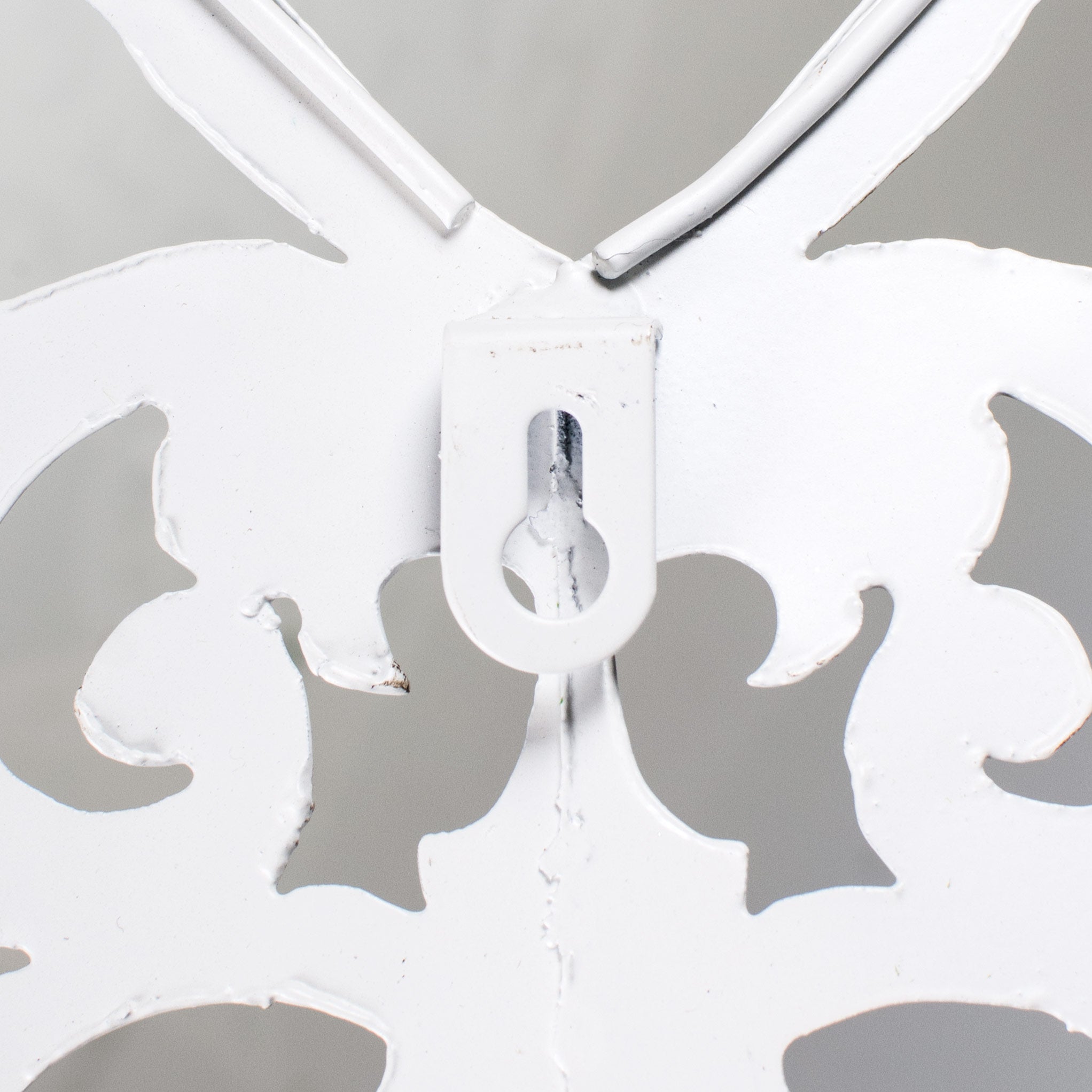18" x 14.5" Filigree Angel Wings: Antique Cream detail photo 4