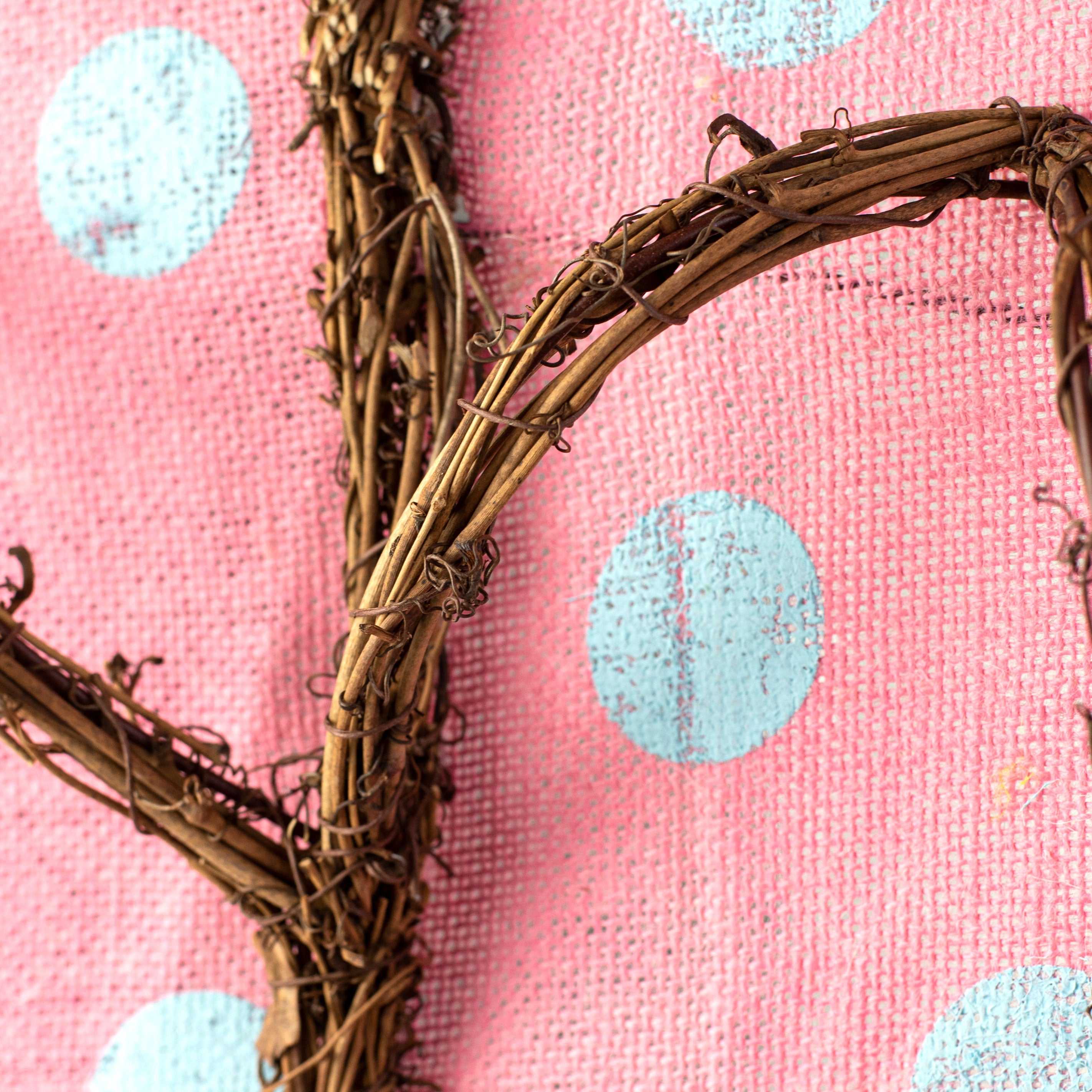 22" Flip Flop Grapevine Hanger detail photo 3
