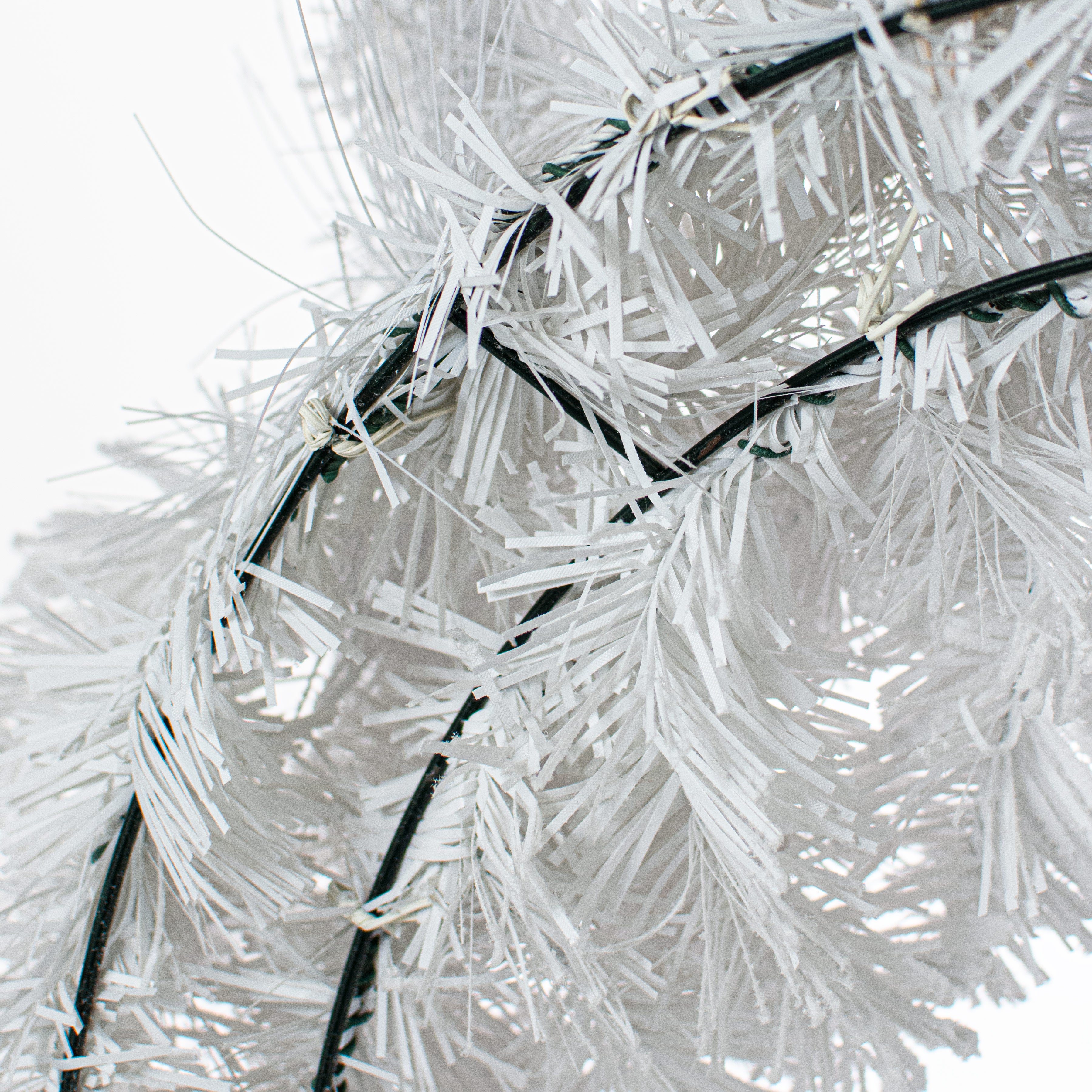22"-24" Flocked White Pine Wreath detail photo 5