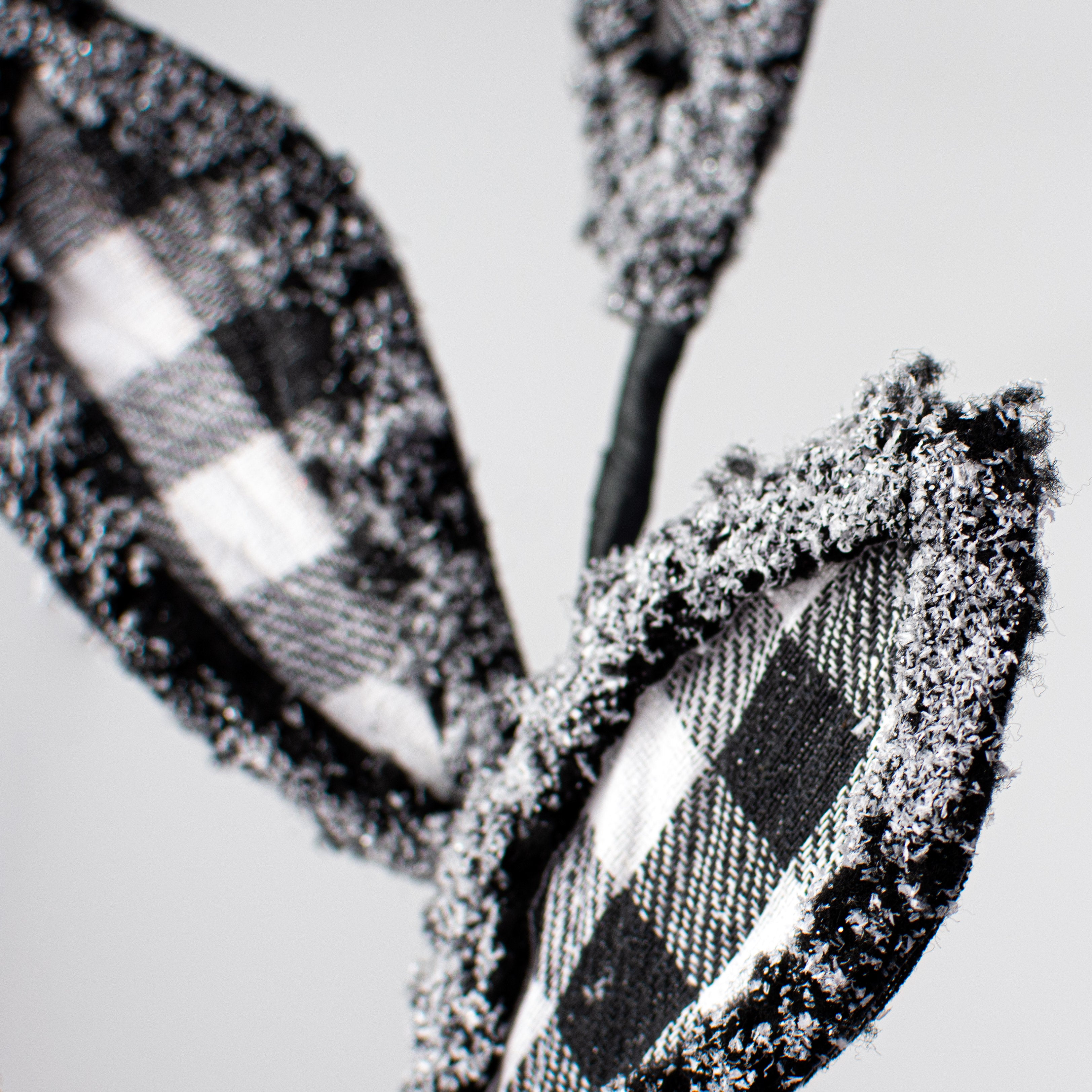 26" Frosted Check Leaf Spray: Black & White Lifestyle Photo